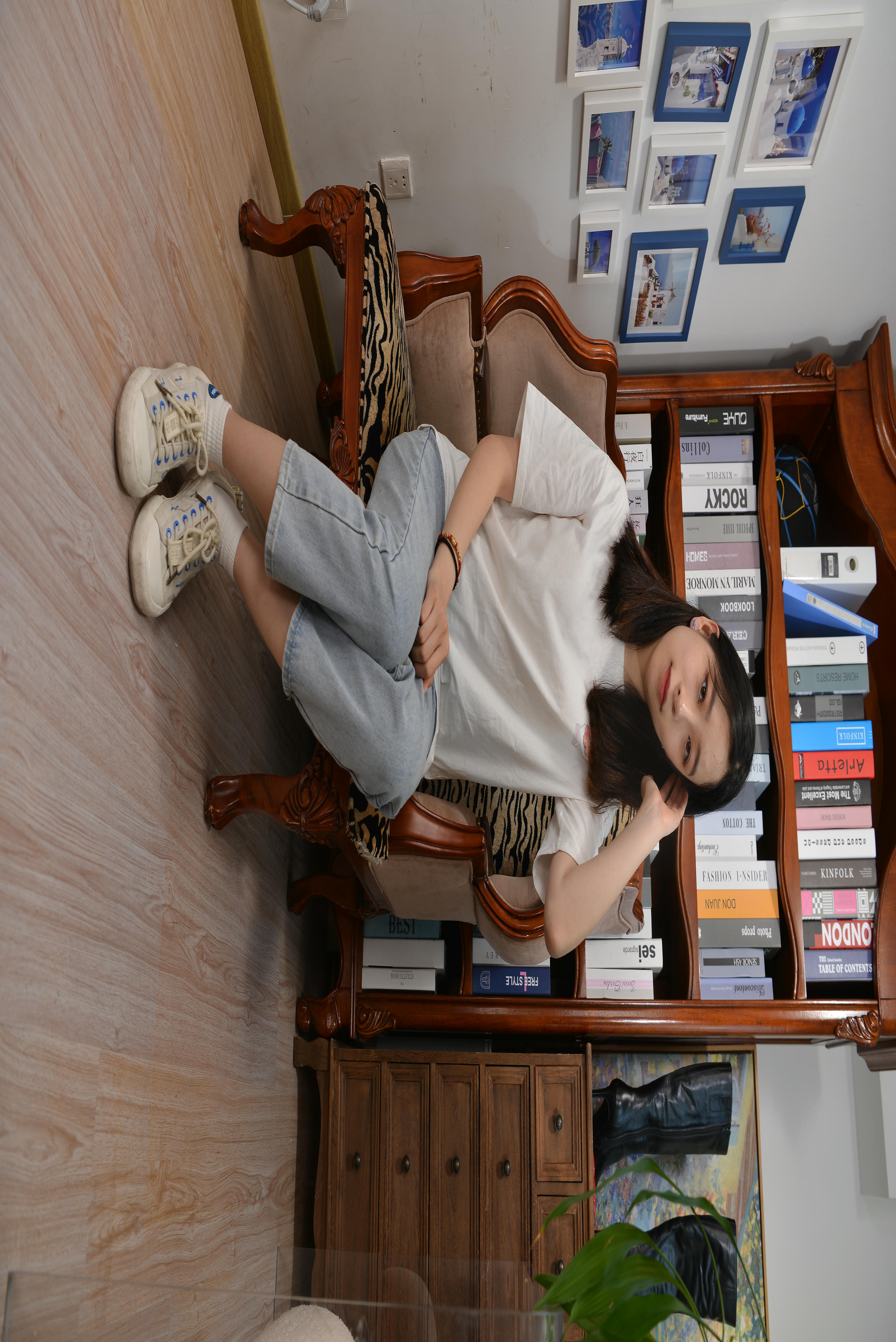 Sexy Asian Girls Feet NO.017 美女YIYI性感的40码大脚丫（牛仔裤棉袜裸足2） [122P+1583M]_第1集