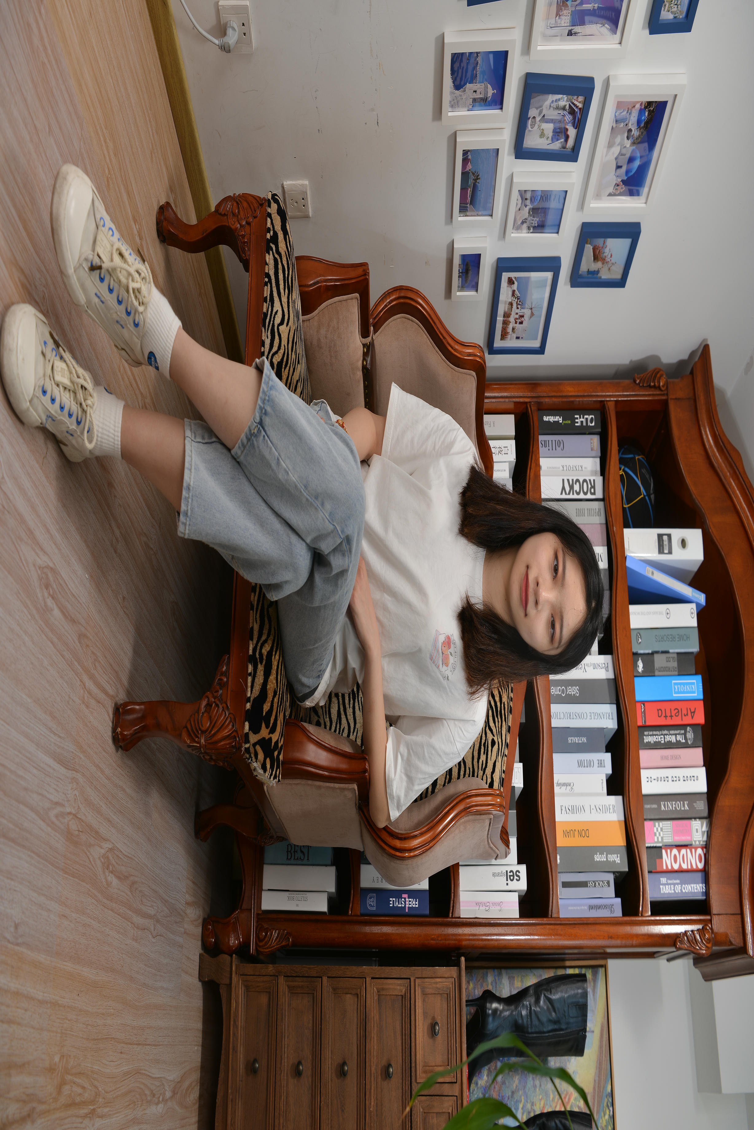 Sexy Asian Girls Feet NO.017 美女YIYI性感的40码大脚丫（牛仔裤棉袜裸足2） [122P+1583M]_第1集