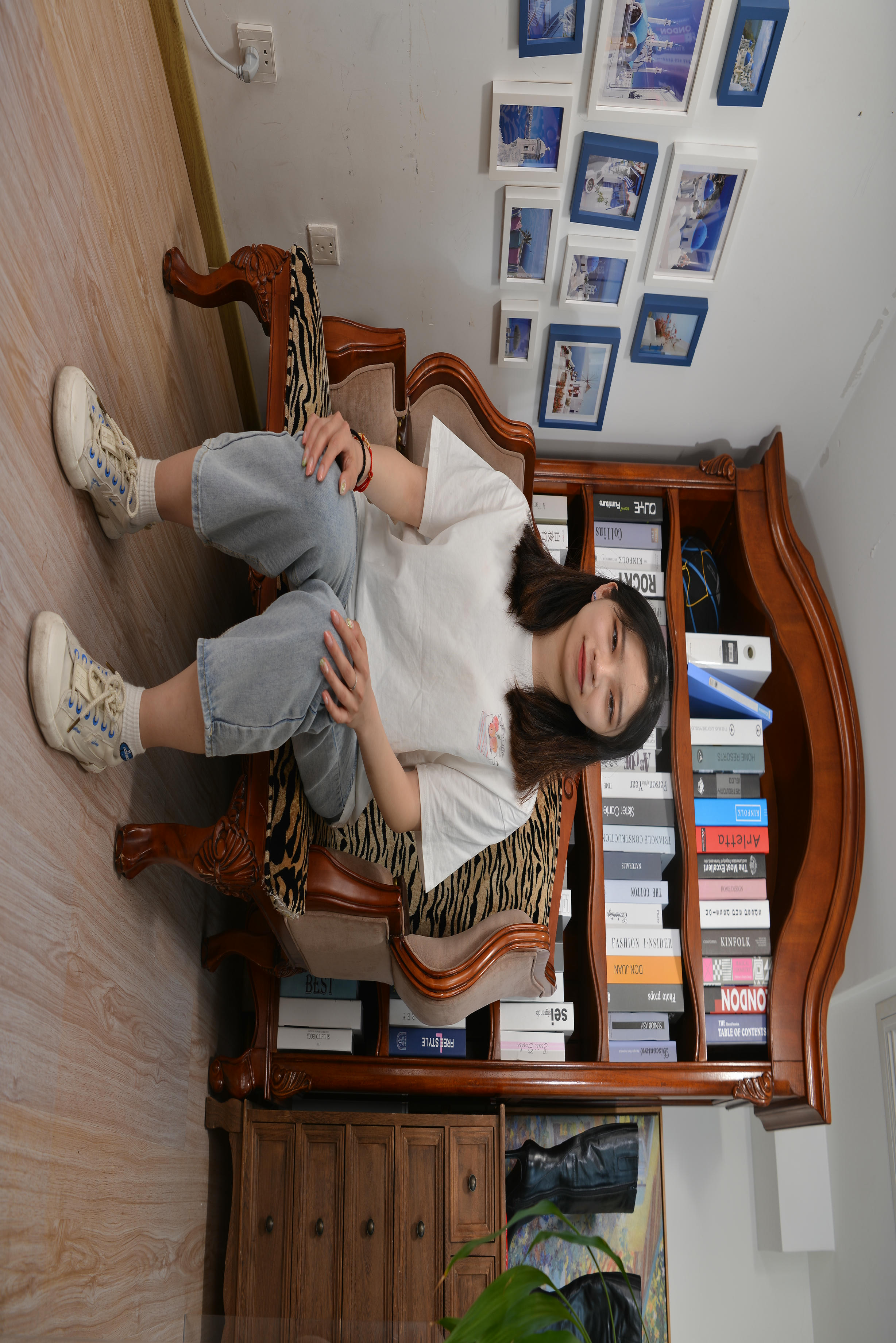 Sexy Asian Girls Feet NO.017 美女YIYI性感的40码大脚丫（牛仔裤棉袜裸足2） [122P+1583M]_第2集