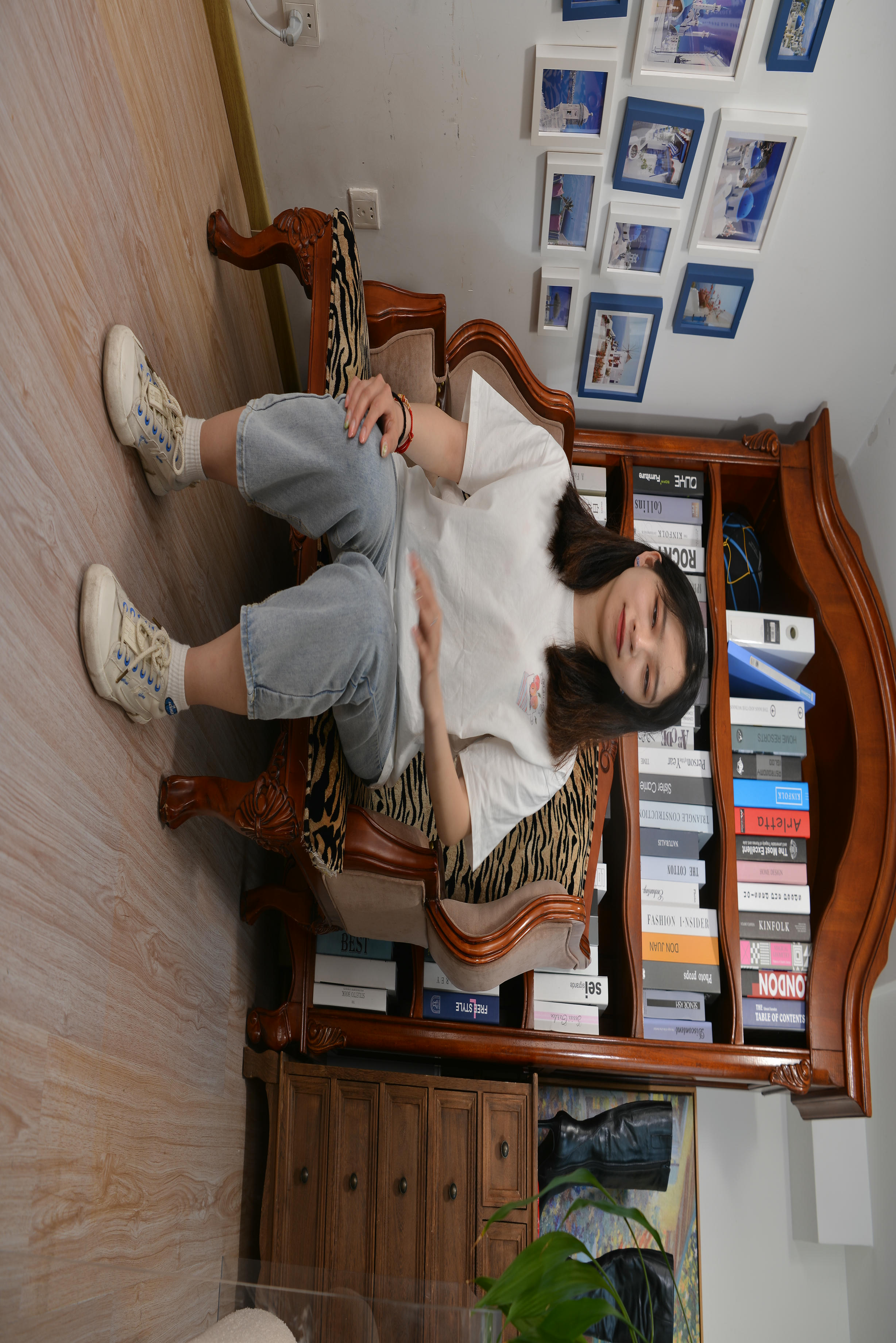 Sexy Asian Girls Feet NO.017 美女YIYI性感的40码大脚丫（牛仔裤棉袜裸足2） [122P+1583M]_第2集