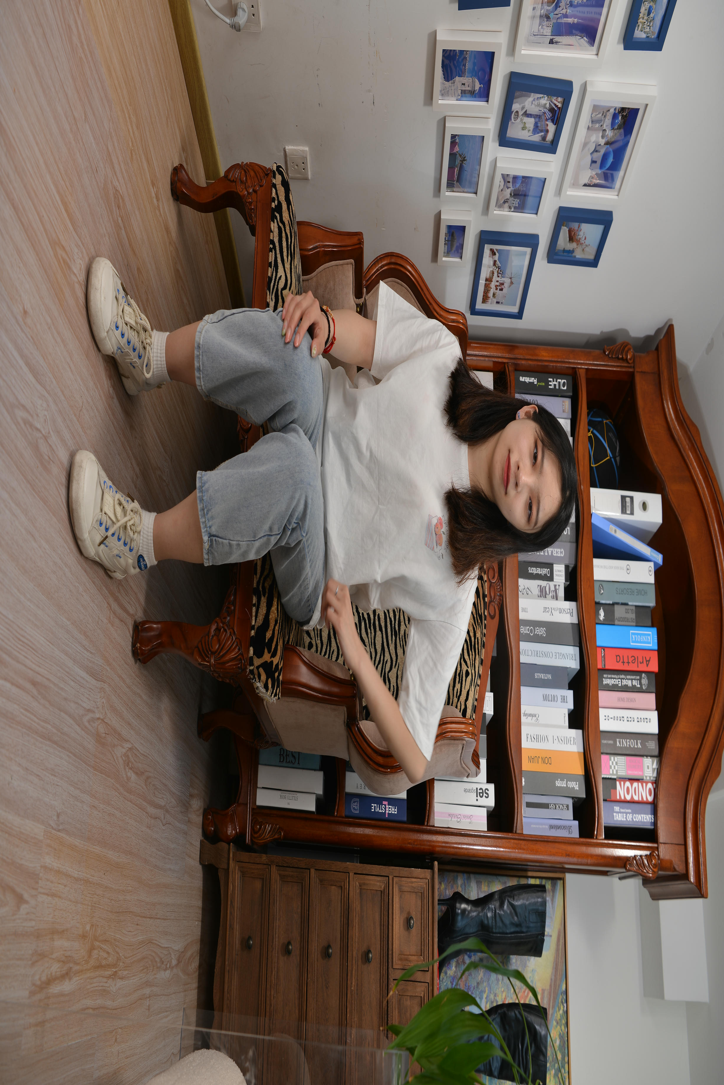 Sexy Asian Girls Feet NO.017 美女YIYI性感的40码大脚丫（牛仔裤棉袜裸足2） [122P+1583M]_第2集