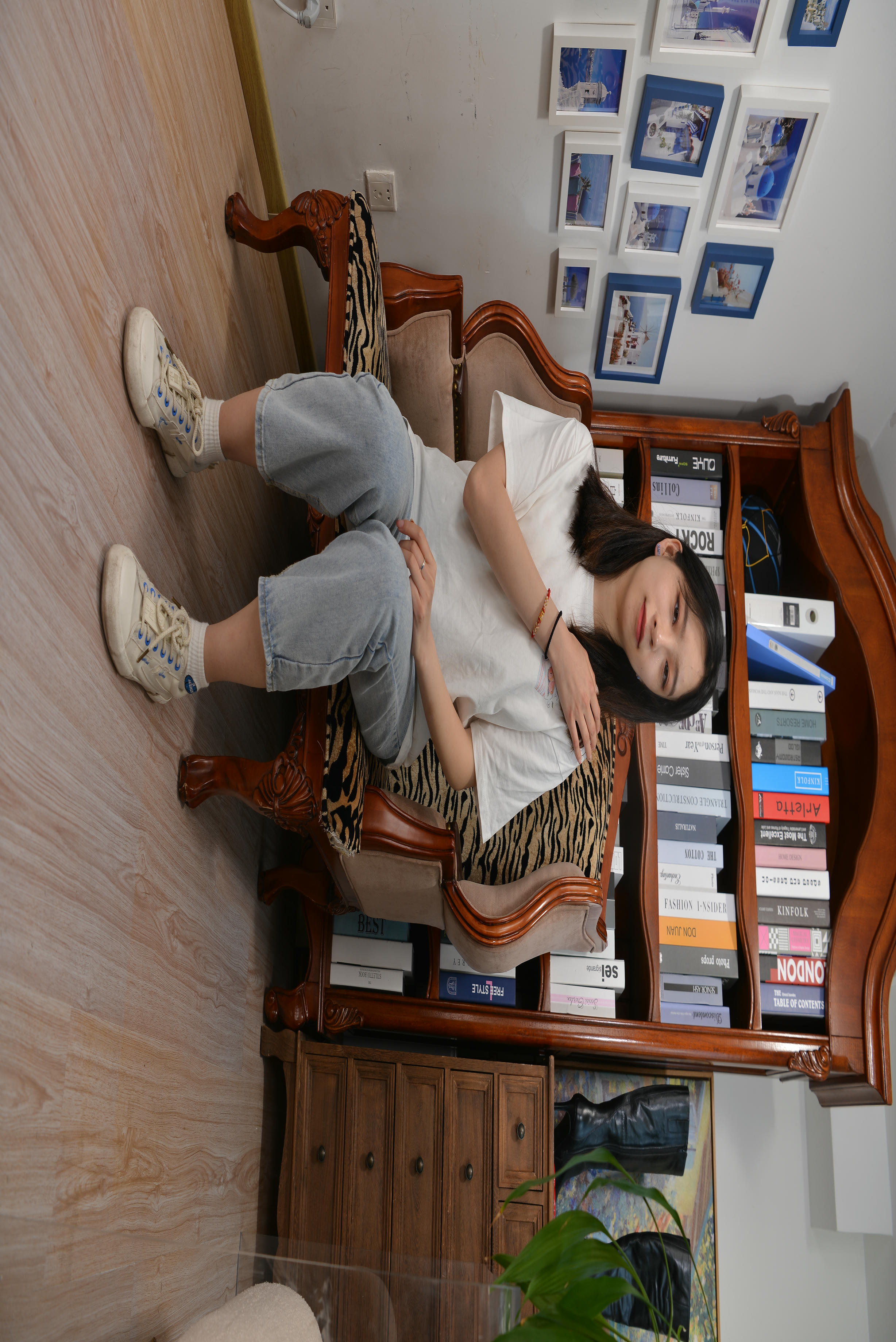 Sexy Asian Girls Feet NO.017 美女YIYI性感的40码大脚丫（牛仔裤棉袜裸足2） [122P+1583M]_第2集