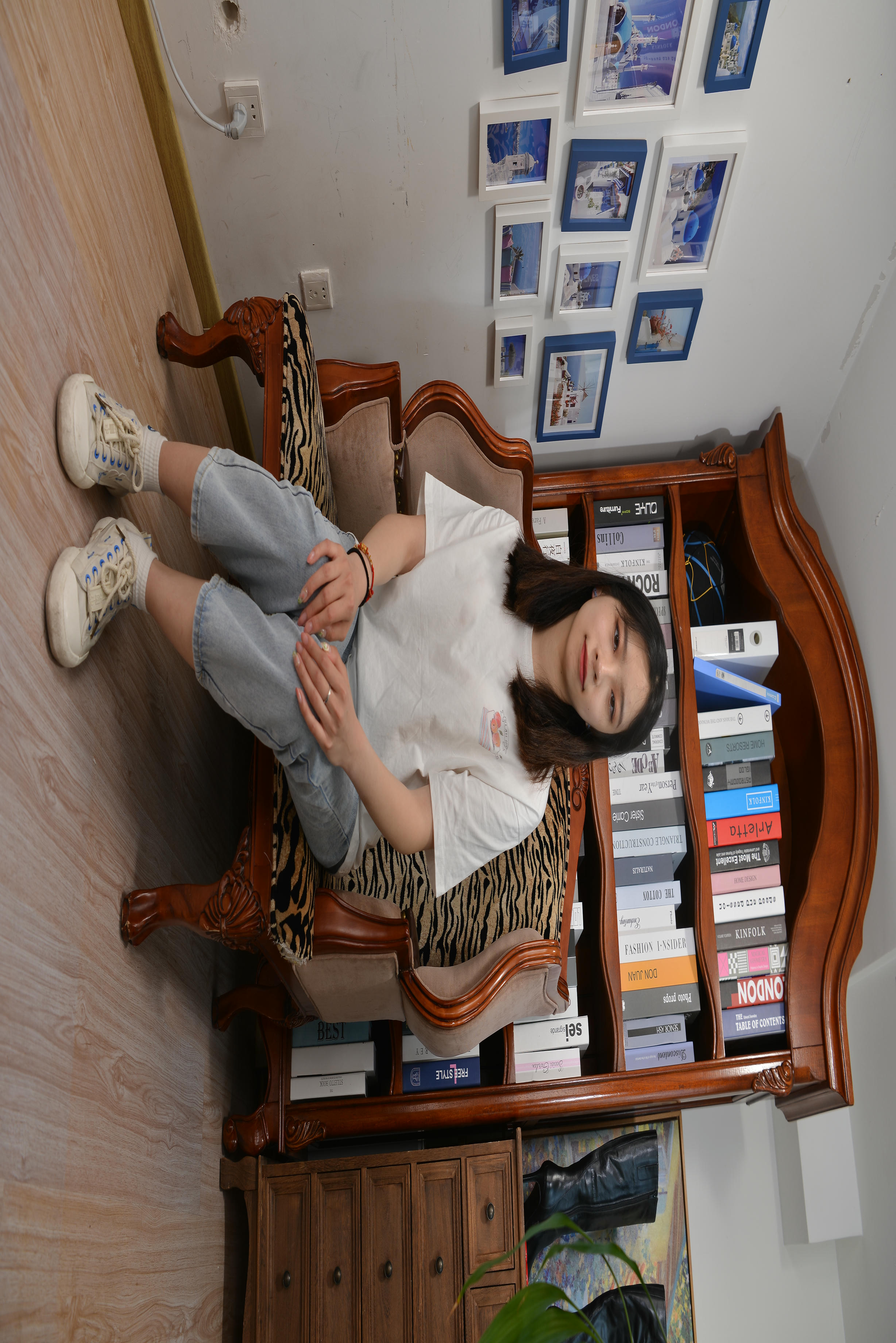 Sexy Asian Girls Feet NO.017 美女YIYI性感的40码大脚丫（牛仔裤棉袜裸足2） [122P+1583M]_第2集