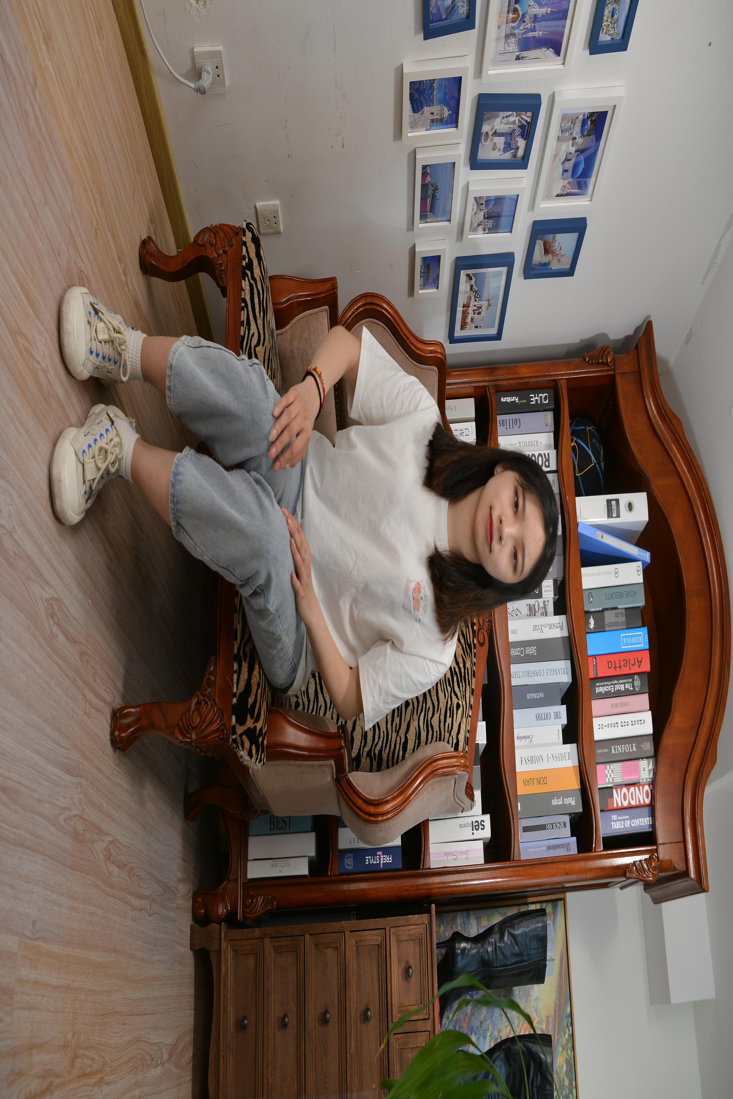 Sexy Asian Girls Feet NO.017 美女YIYI性感的40码大脚丫（牛仔裤棉袜裸足2） [122P+1583M]_第2集