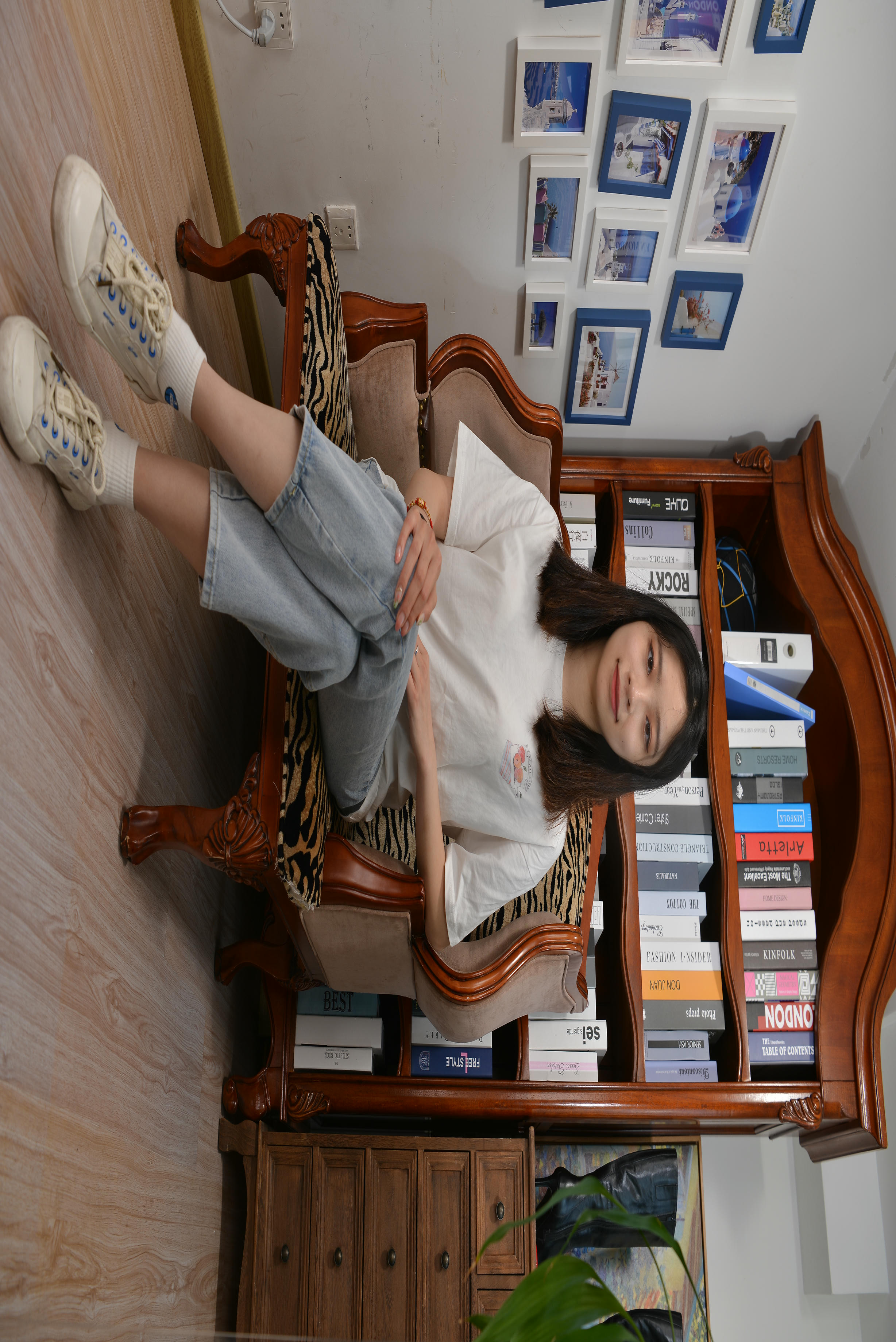 Sexy Asian Girls Feet NO.017 美女YIYI性感的40码大脚丫（牛仔裤棉袜裸足2） [122P+1583M]_第1集