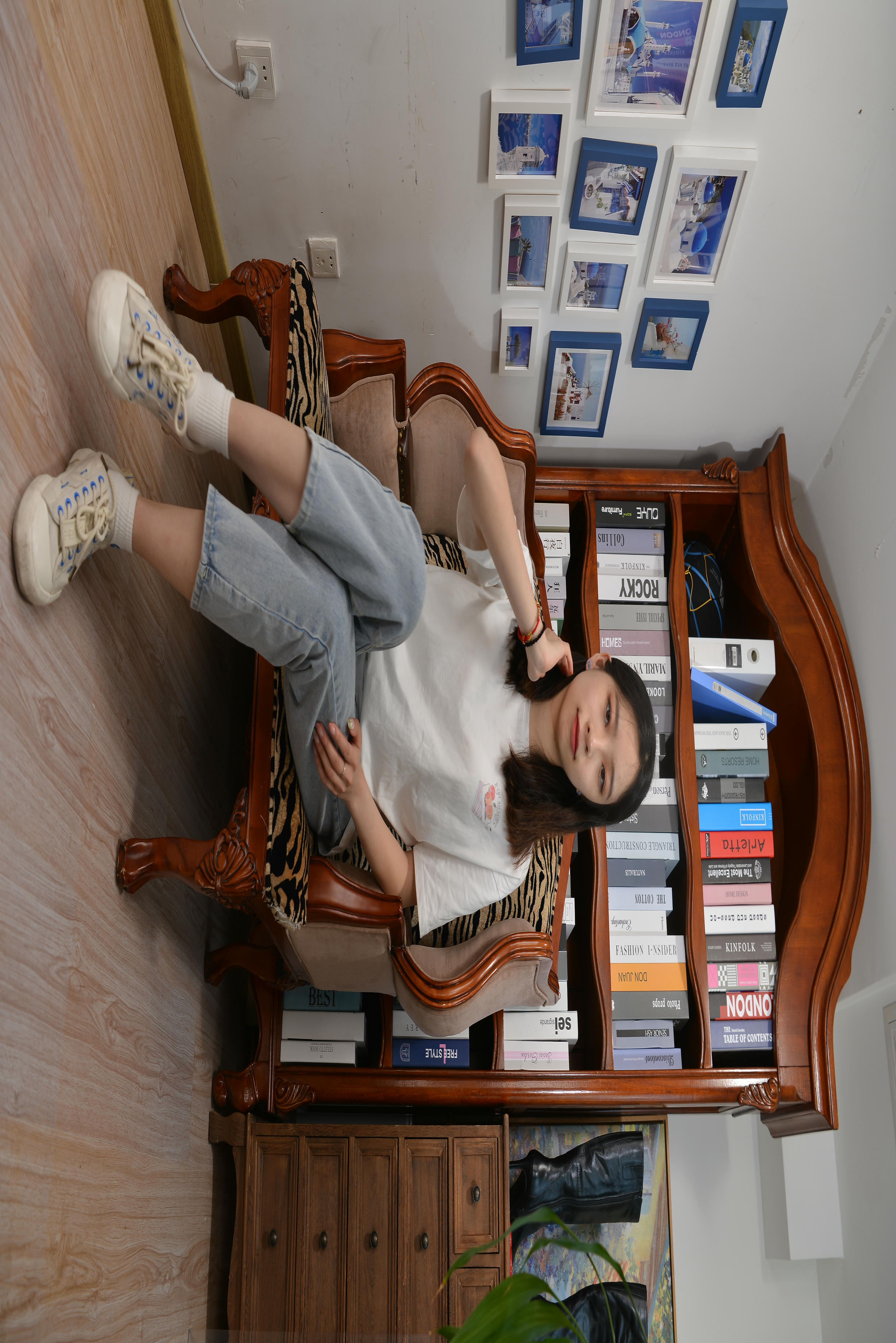 Sexy Asian Girls Feet NO.017 美女YIYI性感的40码大脚丫（牛仔裤棉袜裸足2） [122P+1583M]_第2集