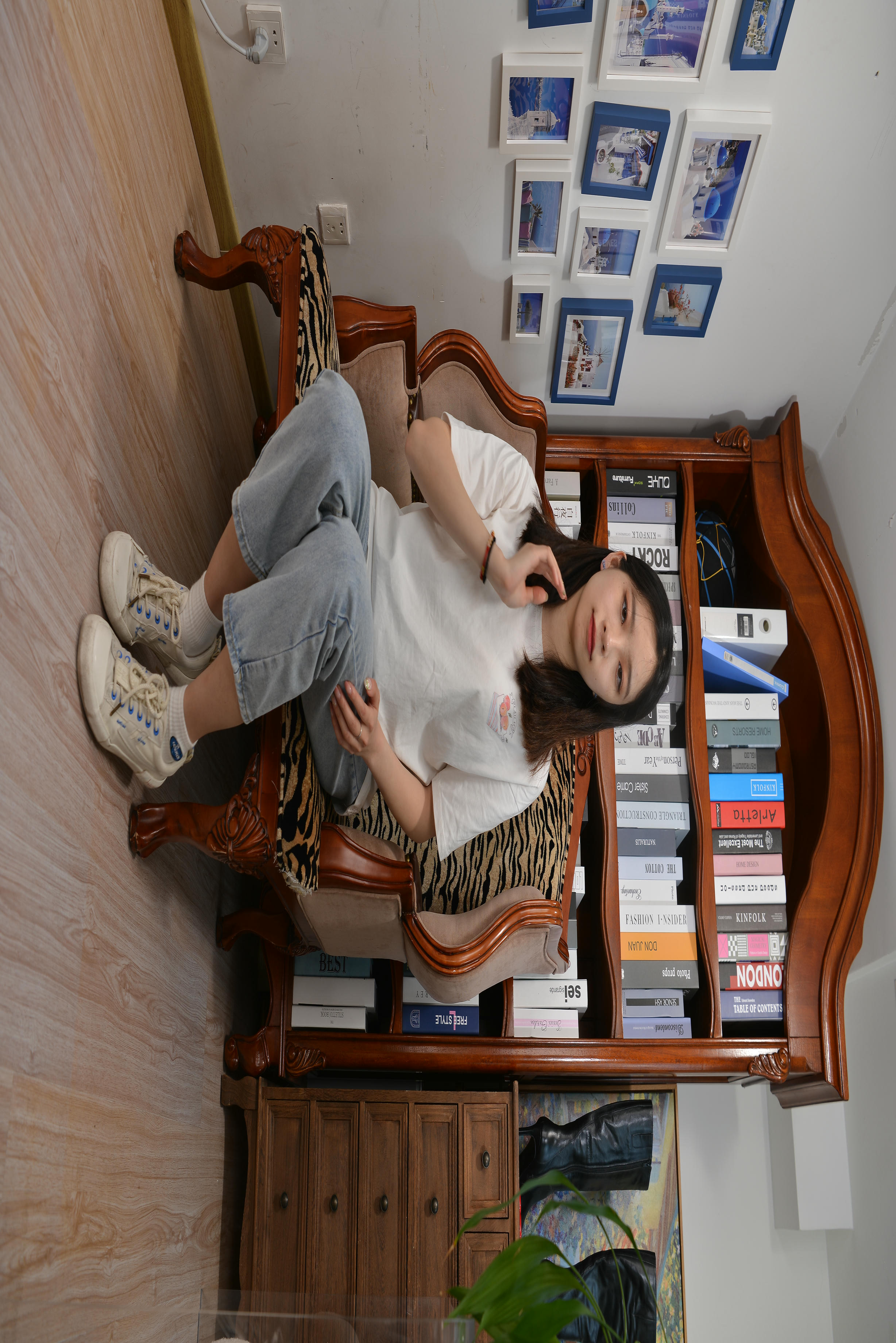 Sexy Asian Girls Feet NO.017 美女YIYI性感的40码大脚丫（牛仔裤棉袜裸足2） [122P+1583M]_第2集