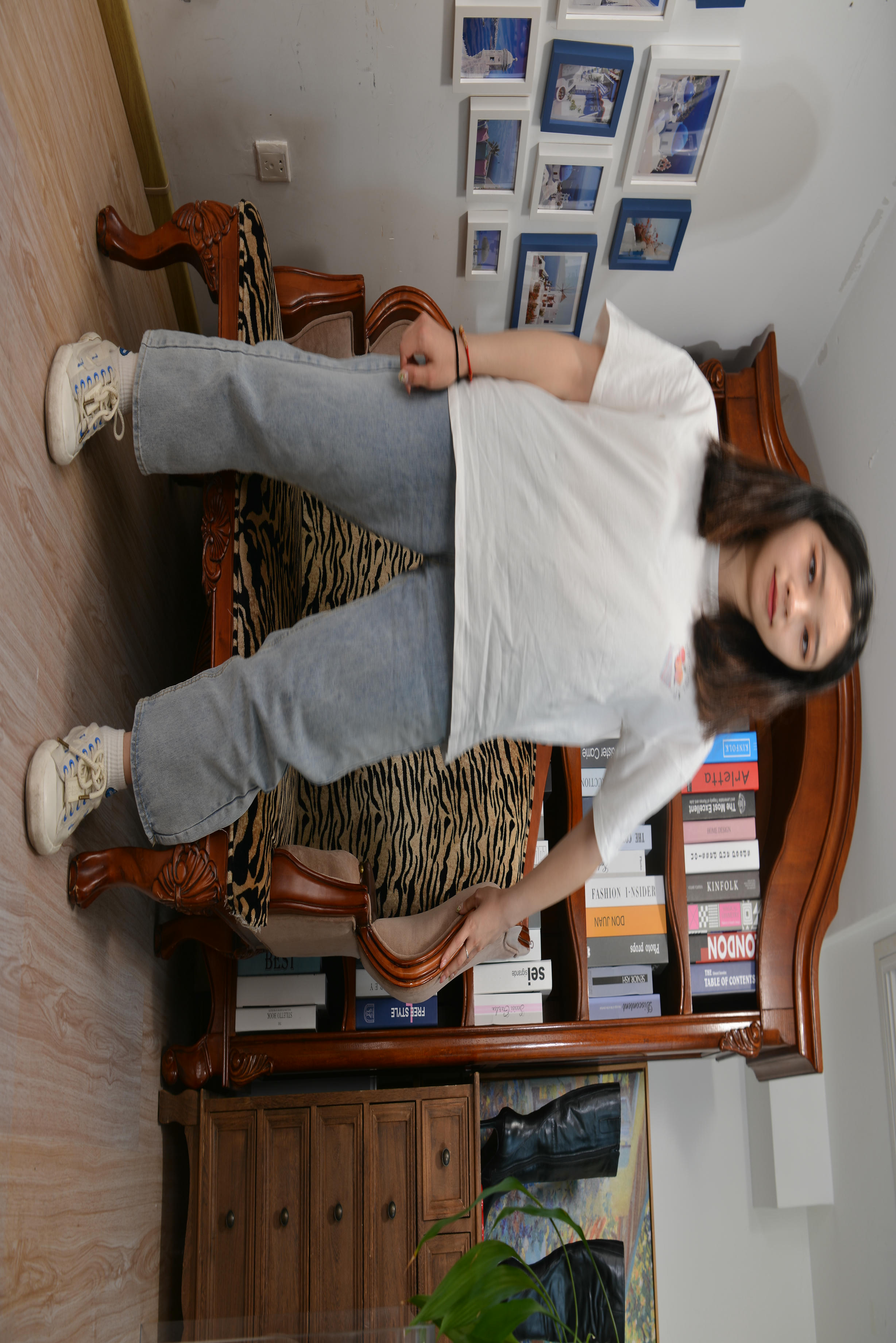 Sexy Asian Girls Feet NO.017 美女YIYI性感的40码大脚丫（牛仔裤棉袜裸足2） [122P+1583M]_第3集