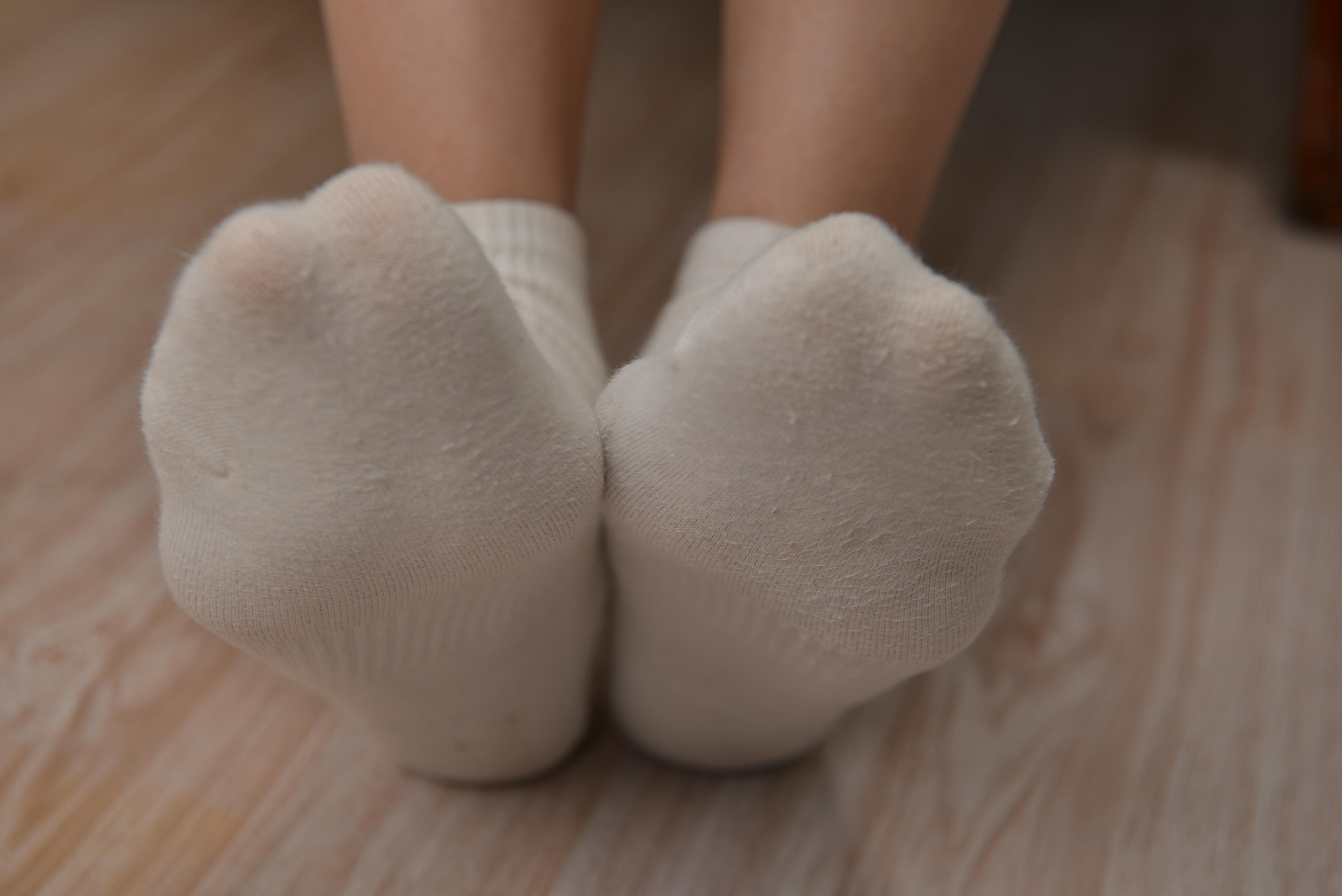 Sexy Asian Girls Feet NO.017 美女YIYI性感的40码大脚丫（牛仔裤棉袜裸足2） [122P+1583M]_第3集