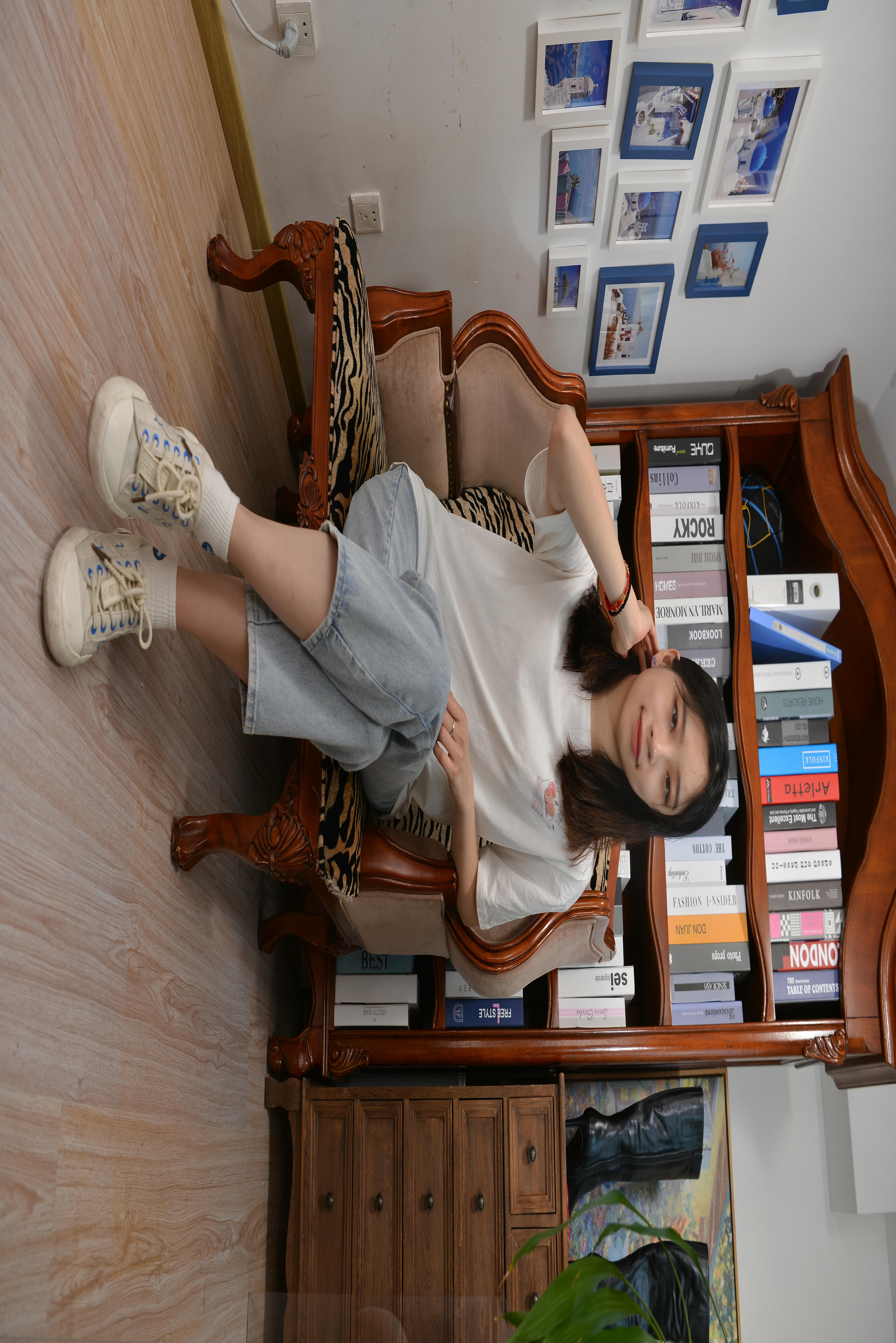 Sexy Asian Girls Feet NO.017 美女YIYI性感的40码大脚丫（牛仔裤棉袜裸足2） [122P+1583M]_第1集