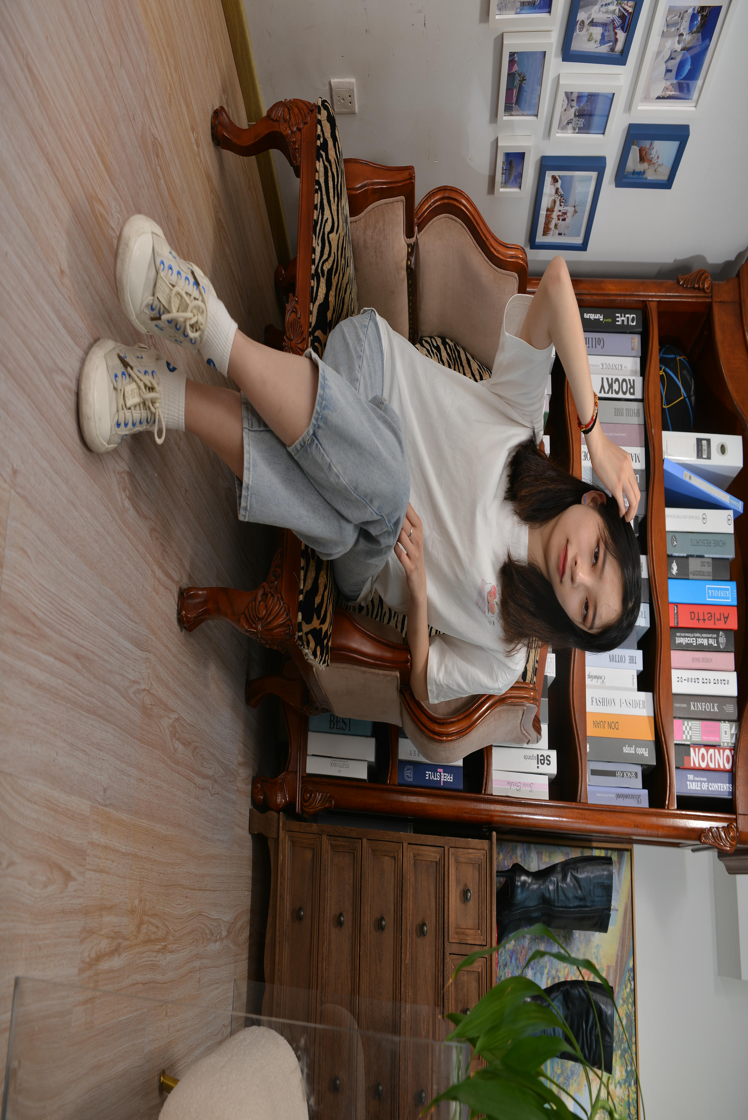 Sexy Asian Girls Feet NO.017 美女YIYI性感的40码大脚丫（牛仔裤棉袜裸足2） [122P+1583M]_第1集