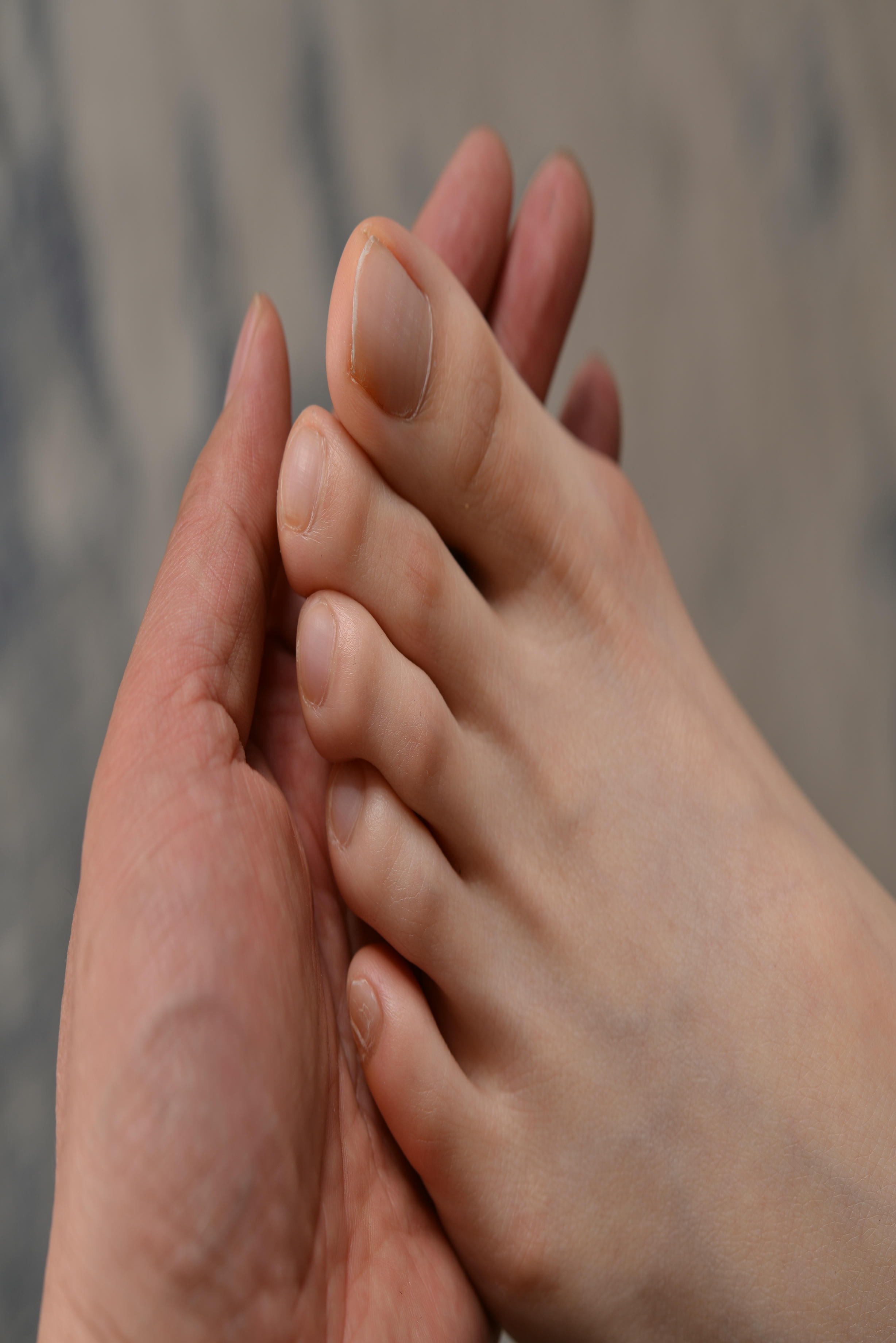 Sexy Asian Girls Feet NO.018 美女YIYI性感的40码大脚丫（格子短裙裸足3） [130P+1392M]_第6集