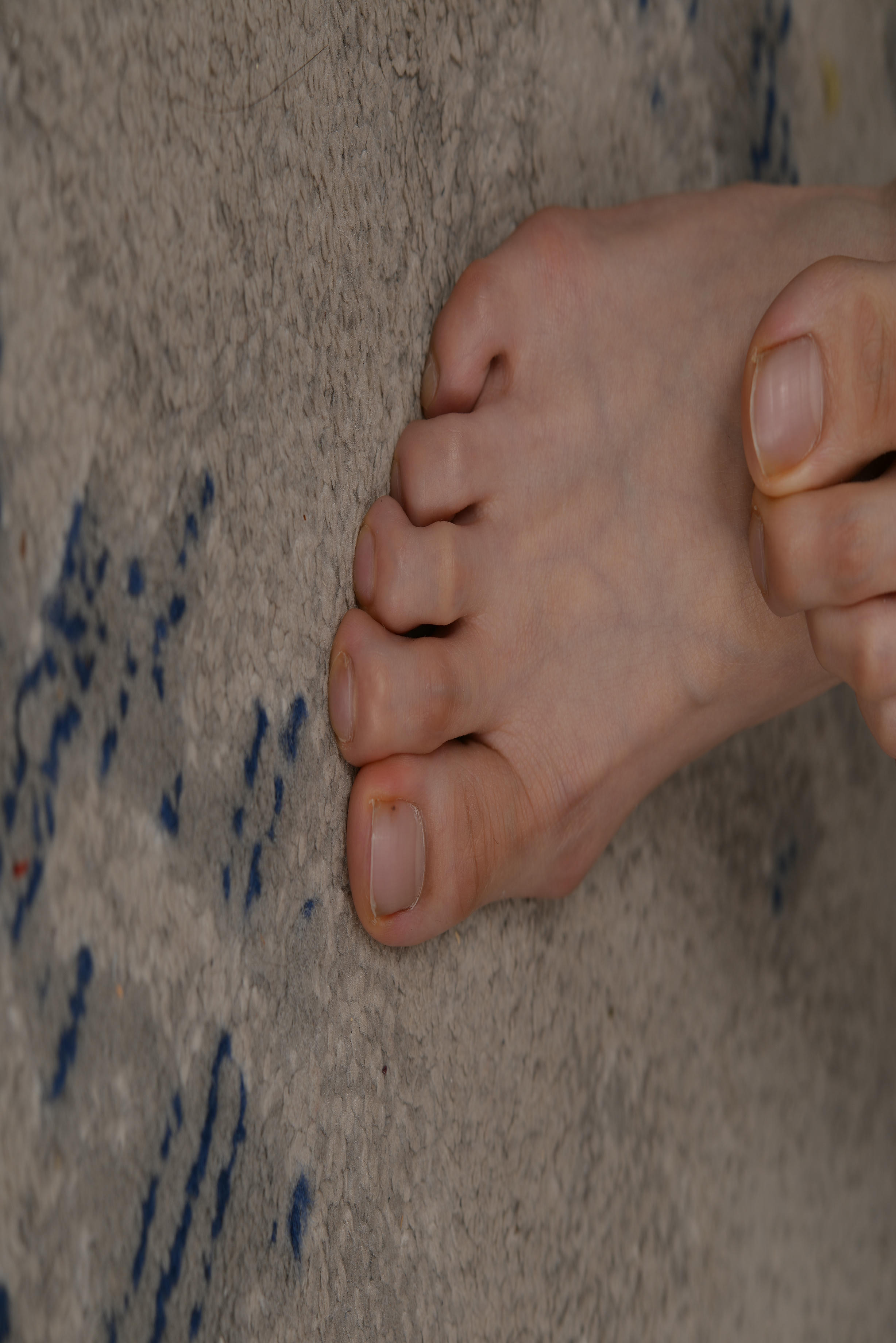 Sexy Asian Girls Feet NO.018 美女YIYI性感的40码大脚丫（格子短裙裸足3） [130P+1392M]_第5集