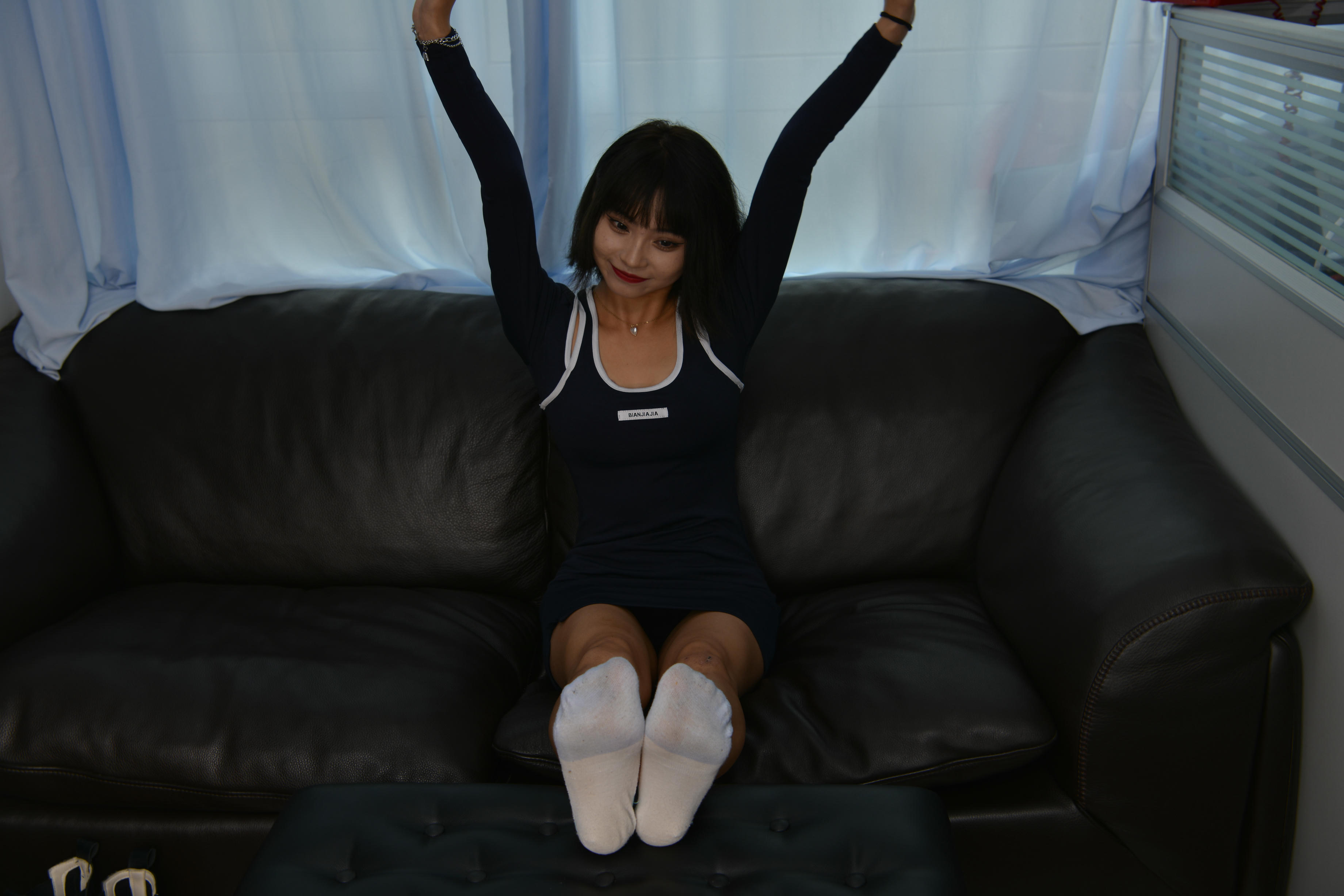 Sexy Asian Girls Feet NO.032 张小美展示她性感灵活的脚丫[158P-1.89G]_第1集
