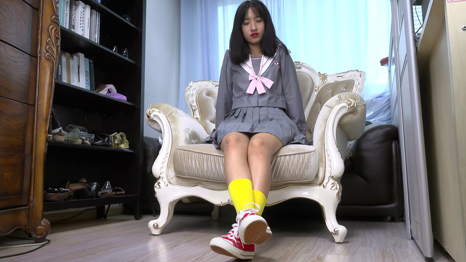 Sexy Asian Girls Feet  NO.054 雪菲脱掉帆布鞋把脚纹路给你看[227P 600.2M]_第12集