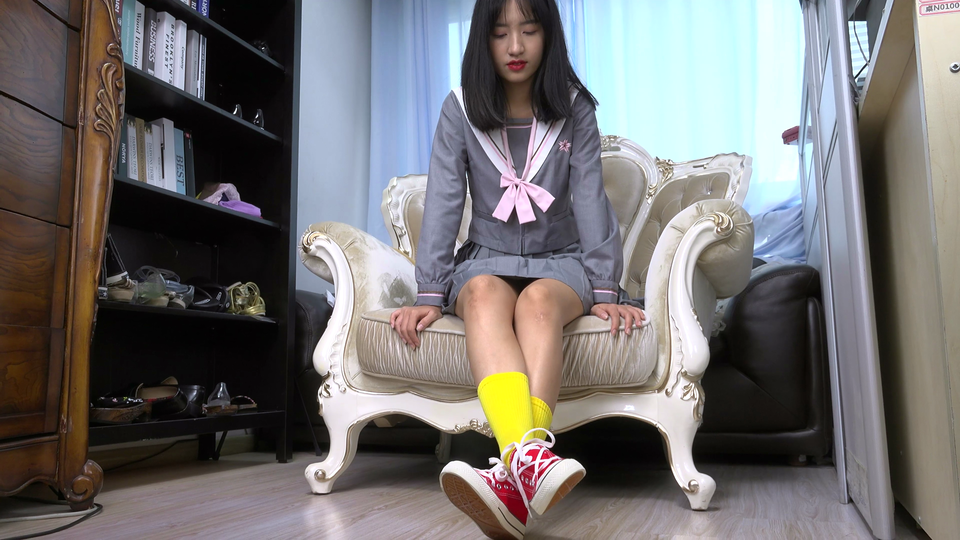 Sexy Asian Girls Feet  NO.054 雪菲脱掉帆布鞋把脚纹路给你看[227P 600.2M]_第12集