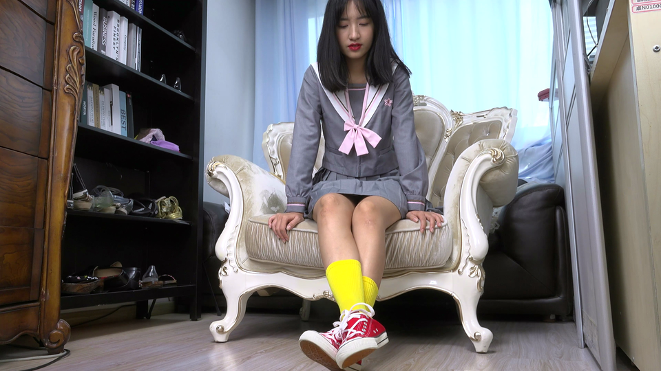 Sexy Asian Girls Feet  NO.054 雪菲脱掉帆布鞋把脚纹路给你看[227P 600.2M]_第12集