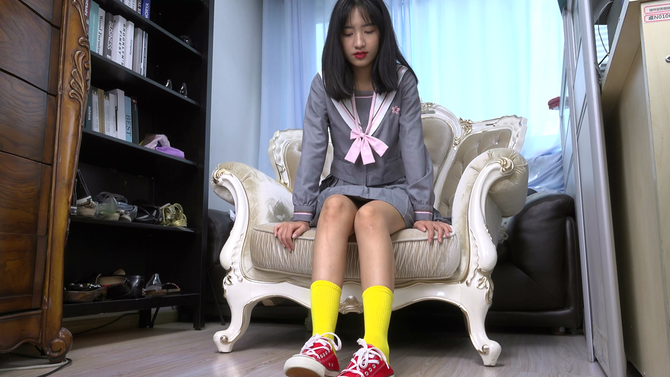 Sexy Asian Girls Feet  NO.054 雪菲脱掉帆布鞋把脚纹路给你看[227P 600.2M]_第12集