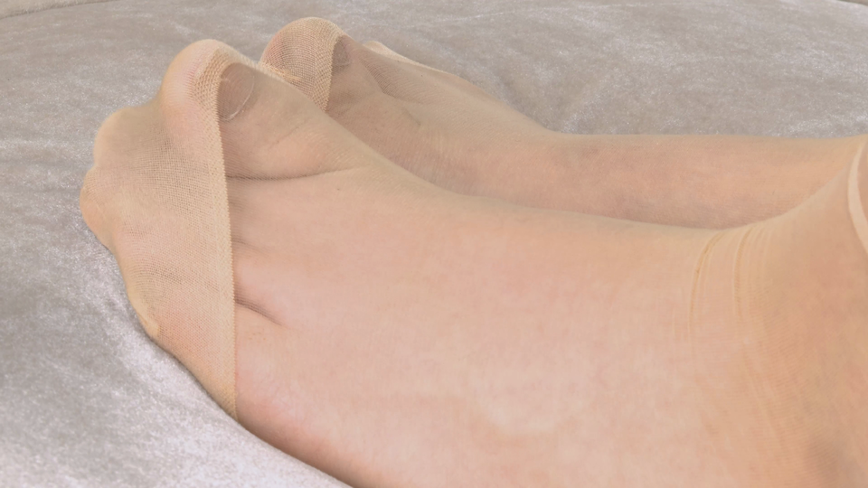 Sexy Asian Girls Feet  NO.054 雪菲脱掉帆布鞋把脚纹路给你看[227P 600.2M]_第1集