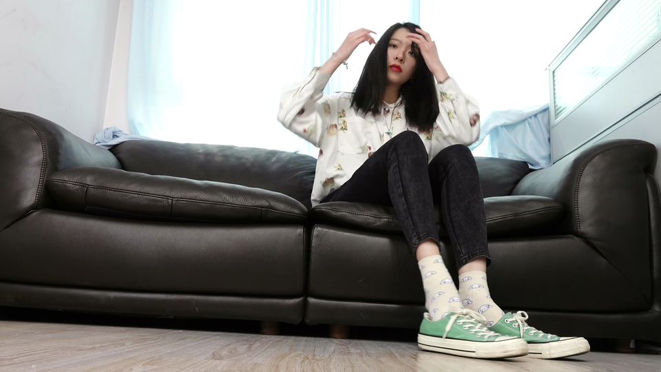 Sexy Asian Girls Feet NO.035-初恋般记忆的小女生YIYI近距离秀脚[239P-457M]_第2集