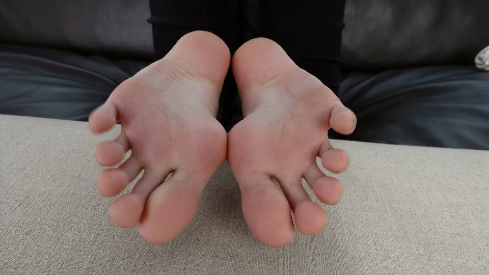 Sexy Asian Girls Feet NO.035-初恋般记忆的小女生YIYI近距离秀脚[239P-457M]_第12集