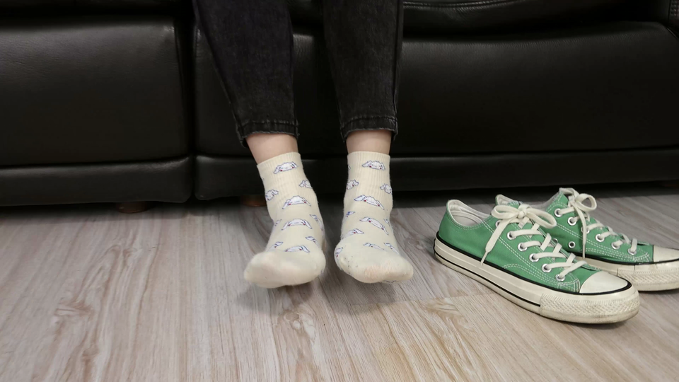 Sexy Asian Girls Feet NO.035-初恋般记忆的小女生YIYI近距离秀脚[239P-457M]_第2集