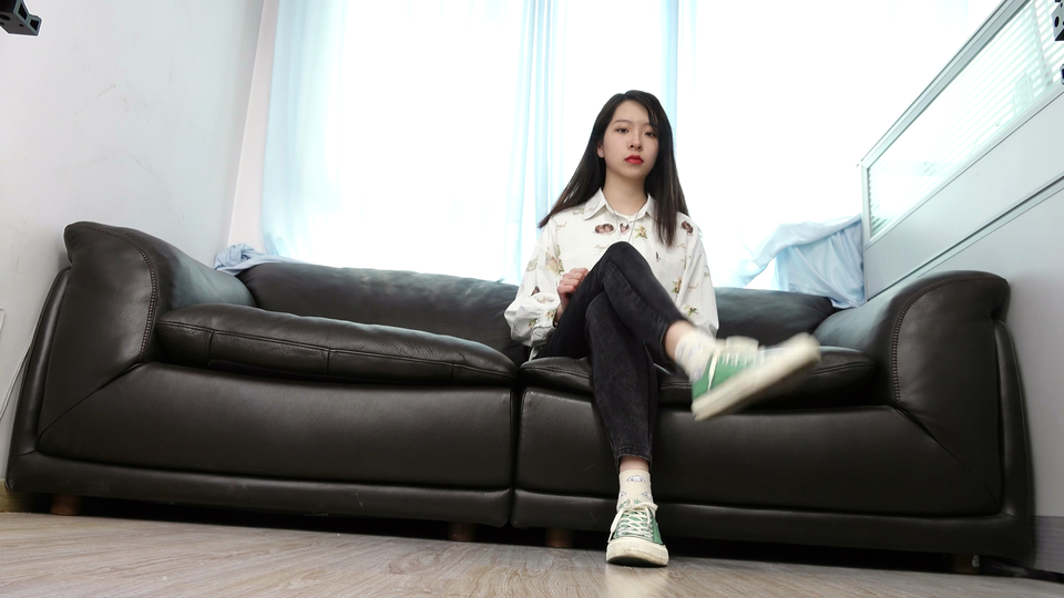 Sexy Asian Girls Feet NO.035-初恋般记忆的小女生YIYI近距离秀脚[239P-457M]_第1集