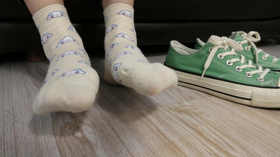 Sexy Asian Girls Feet NO.035-初恋般记忆的小女生YIYI近距离秀脚[239P-457M]_第3集