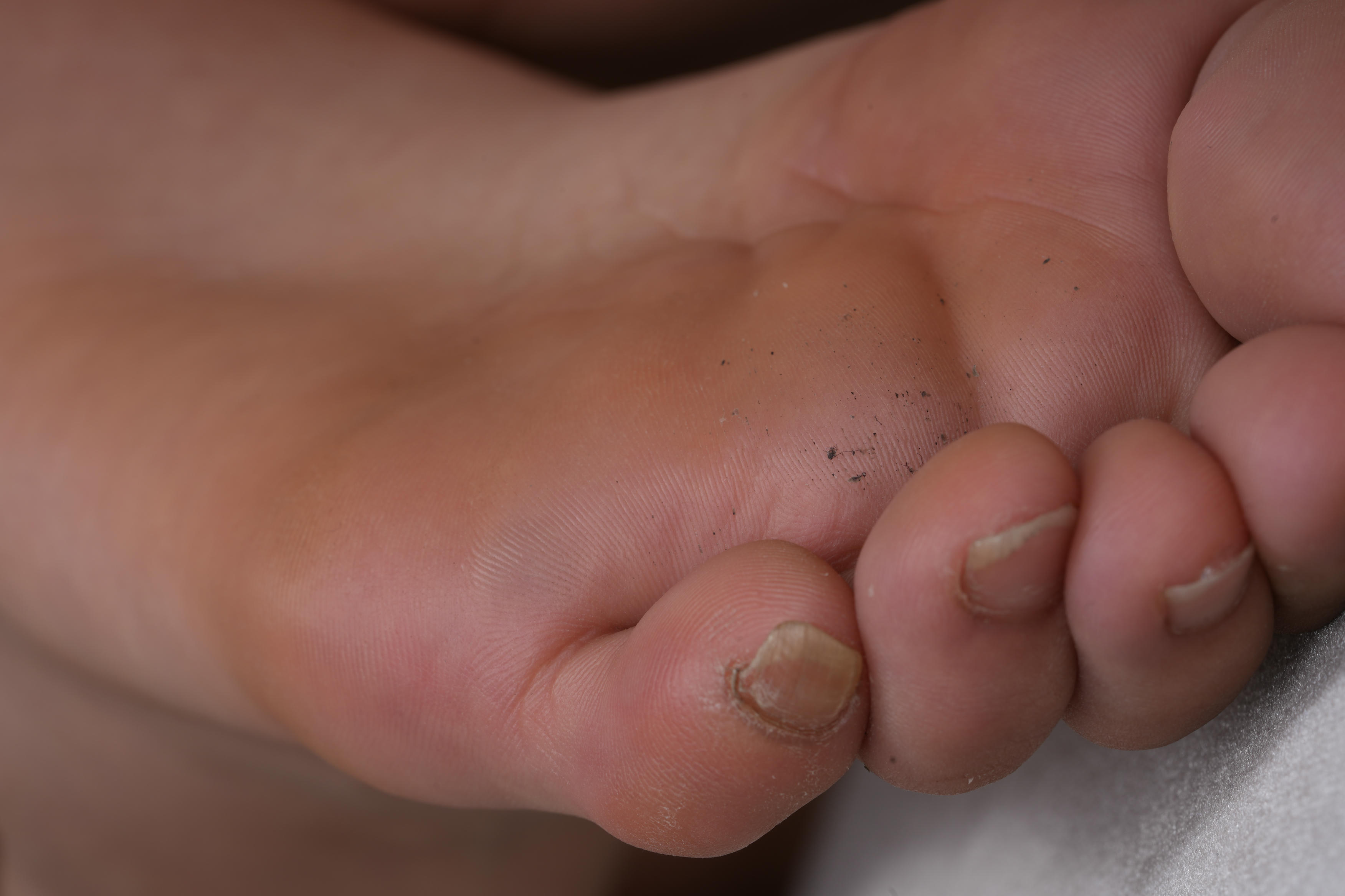 Sexy Asian Girls Feet NO.048 茜茜展示她的挺脏小脚丫 [139P+2.55G]_第6集