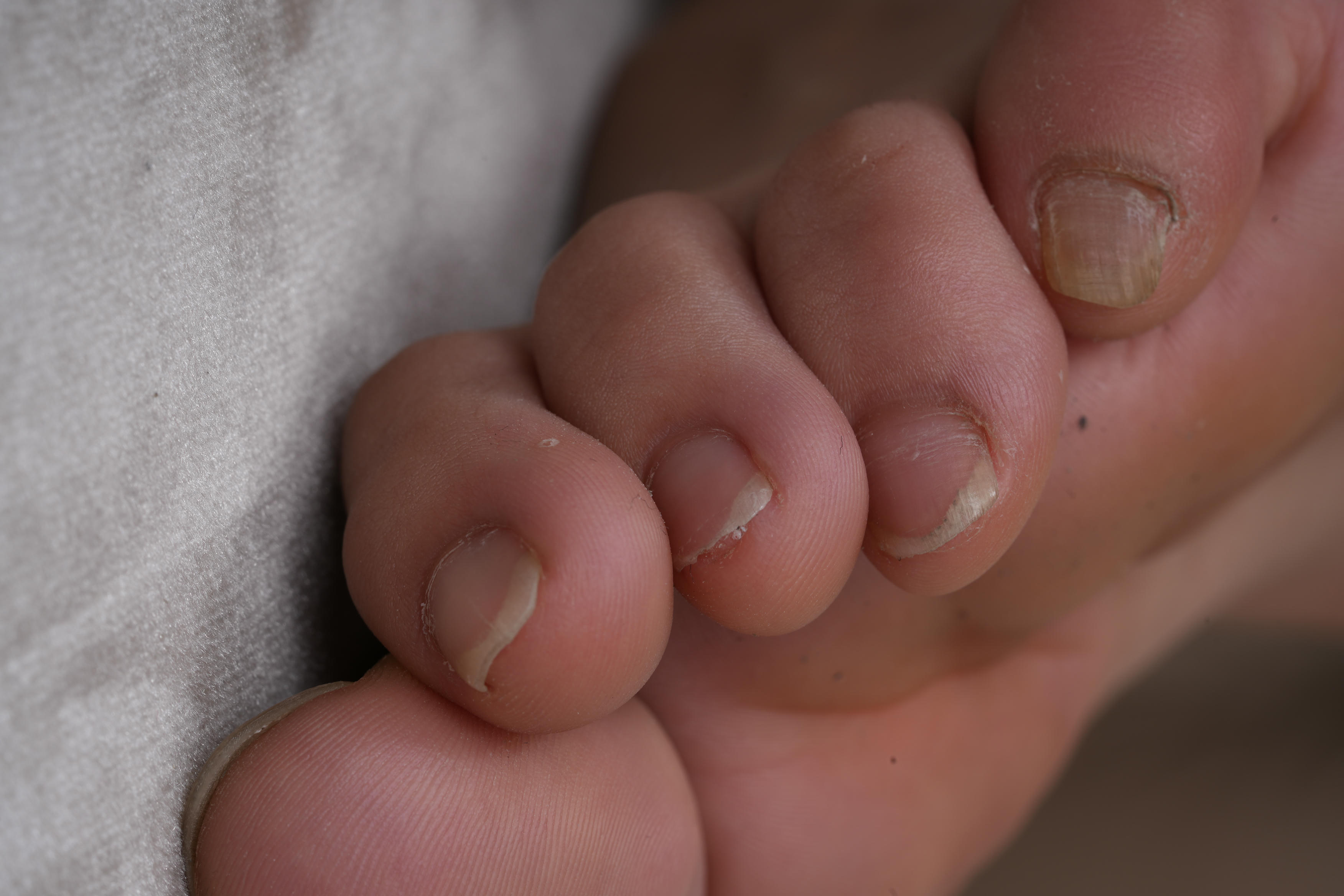 Sexy Asian Girls Feet NO.048 茜茜展示她的挺脏小脚丫 [139P+2.55G]_第5集