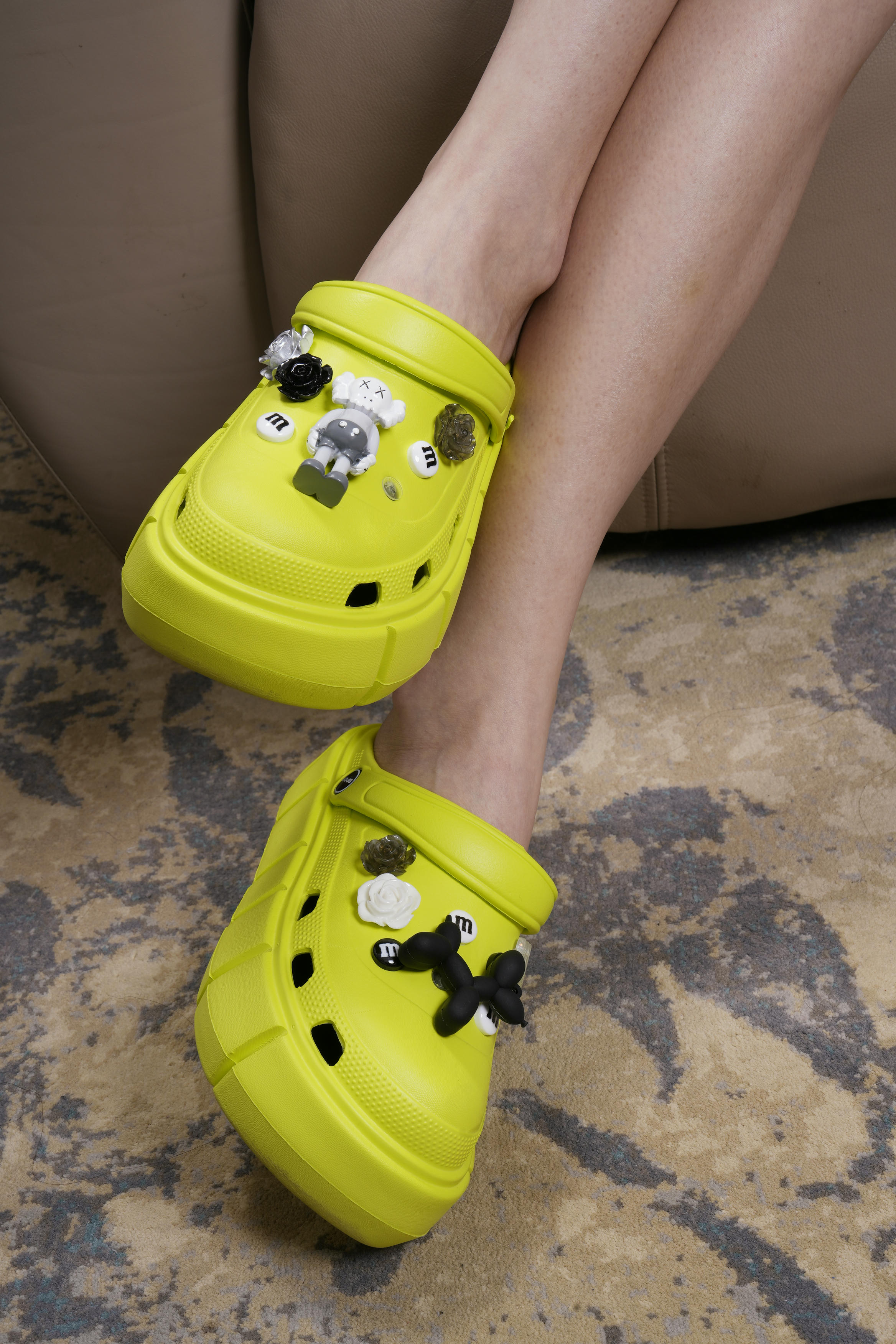 Sexy Asian Girls Feet NO.050 xiaodao展示她的性感的39码大脚丫 裸足+肉色短丝 [123P+946M]_第1集