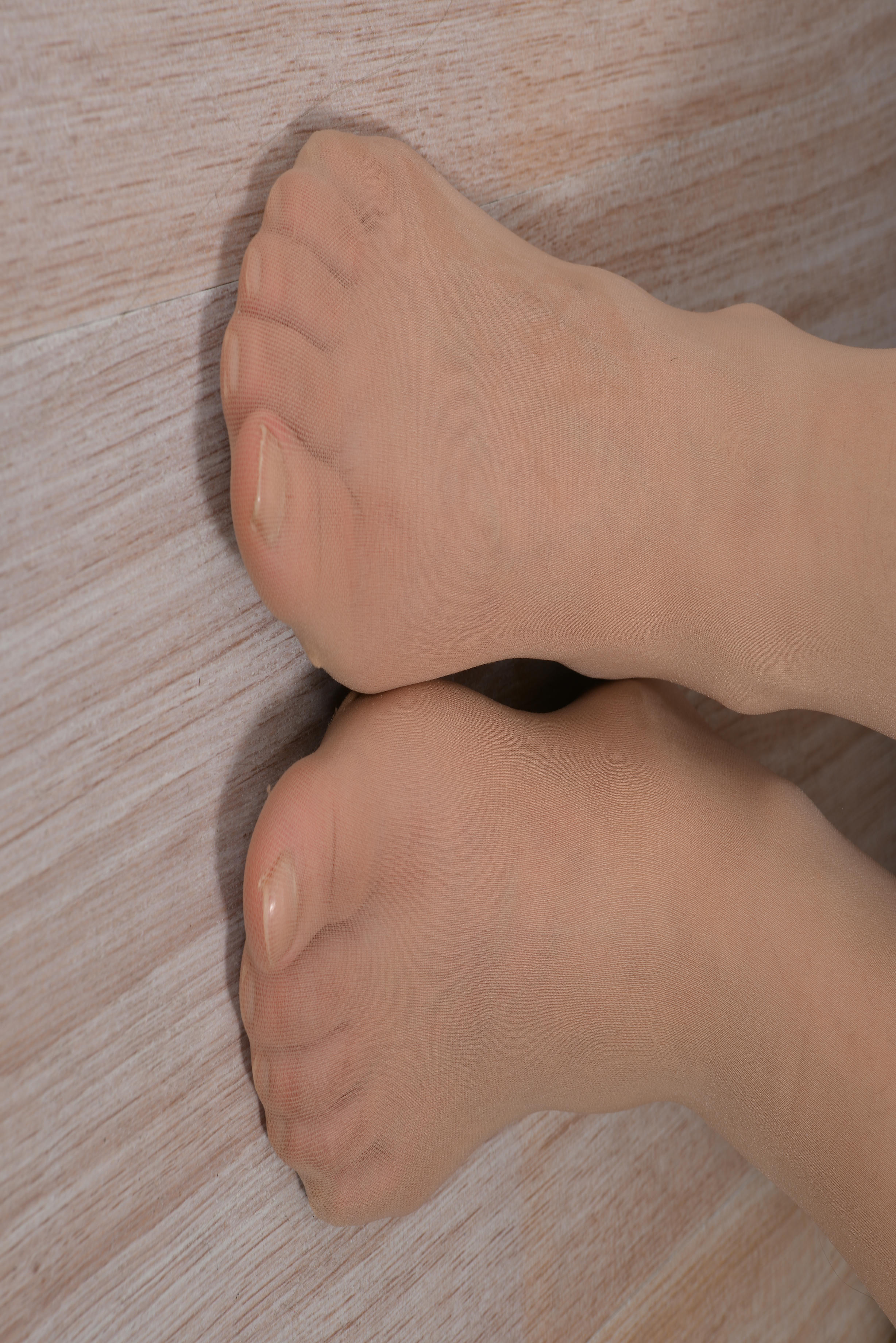 Sexy Asian Girls Feet NO.061 莎莎的性感的小脚丫 （丝袜+裸足） [161P+1991M]_第1集