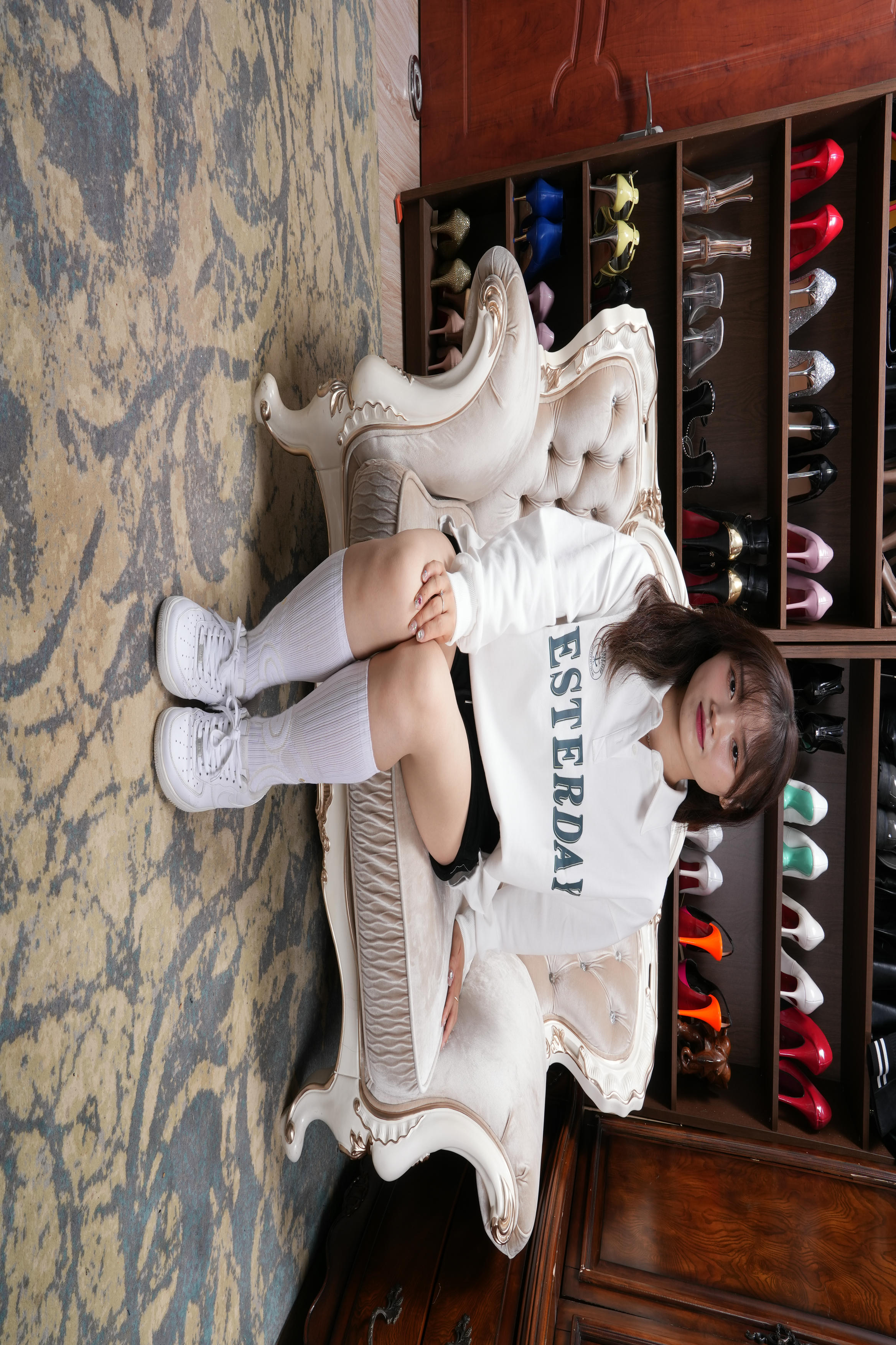 Sexy Asian Girls Feet NO.001 Feixue展示她的性感的肥脚丫（原味长筒白棉袜+裸足） [166P+-388M]_第1集