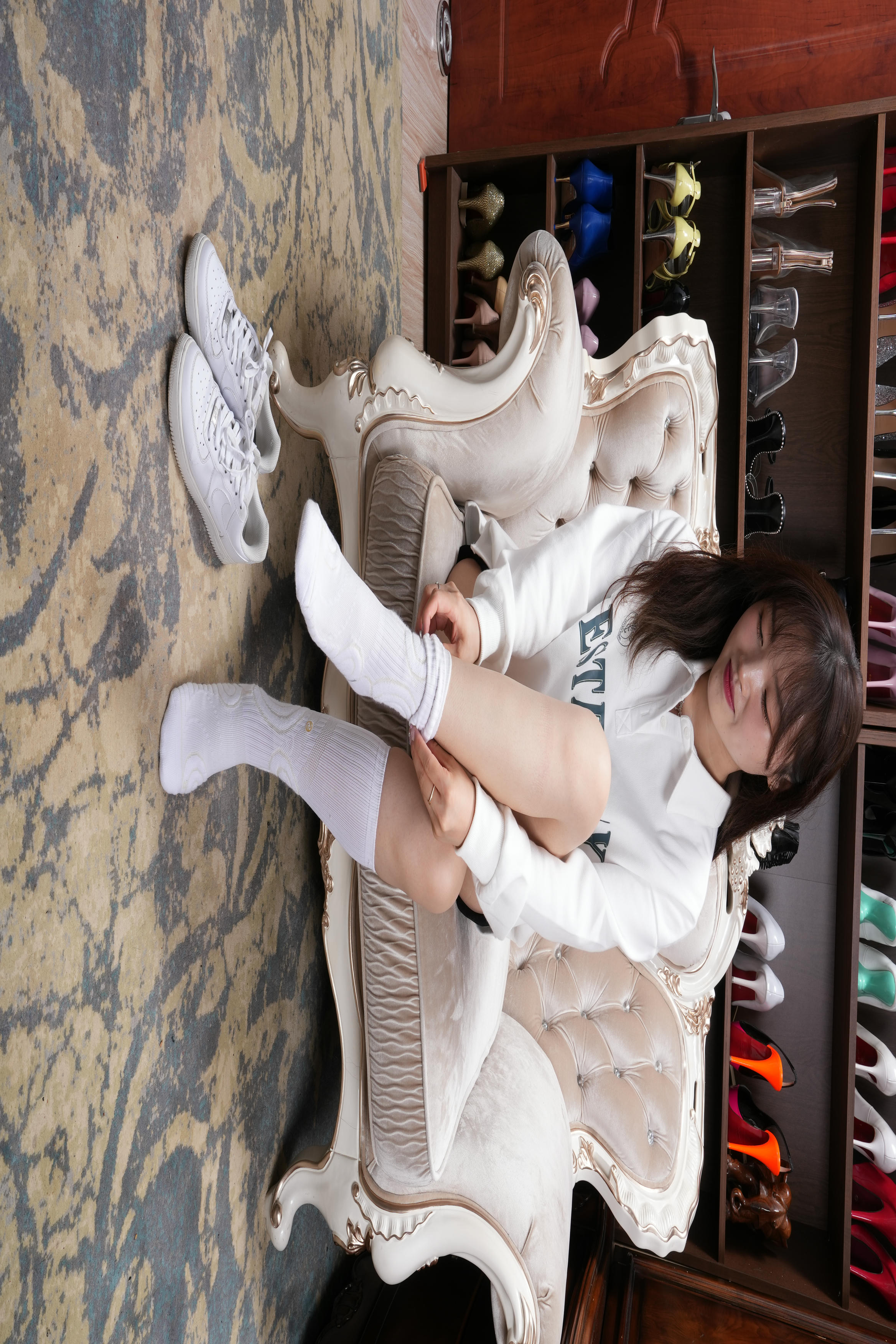 Sexy Asian Girls Feet NO.001 Feixue展示她的性感的肥脚丫（原味长筒白棉袜+裸足） [166P+-388M]_第2集