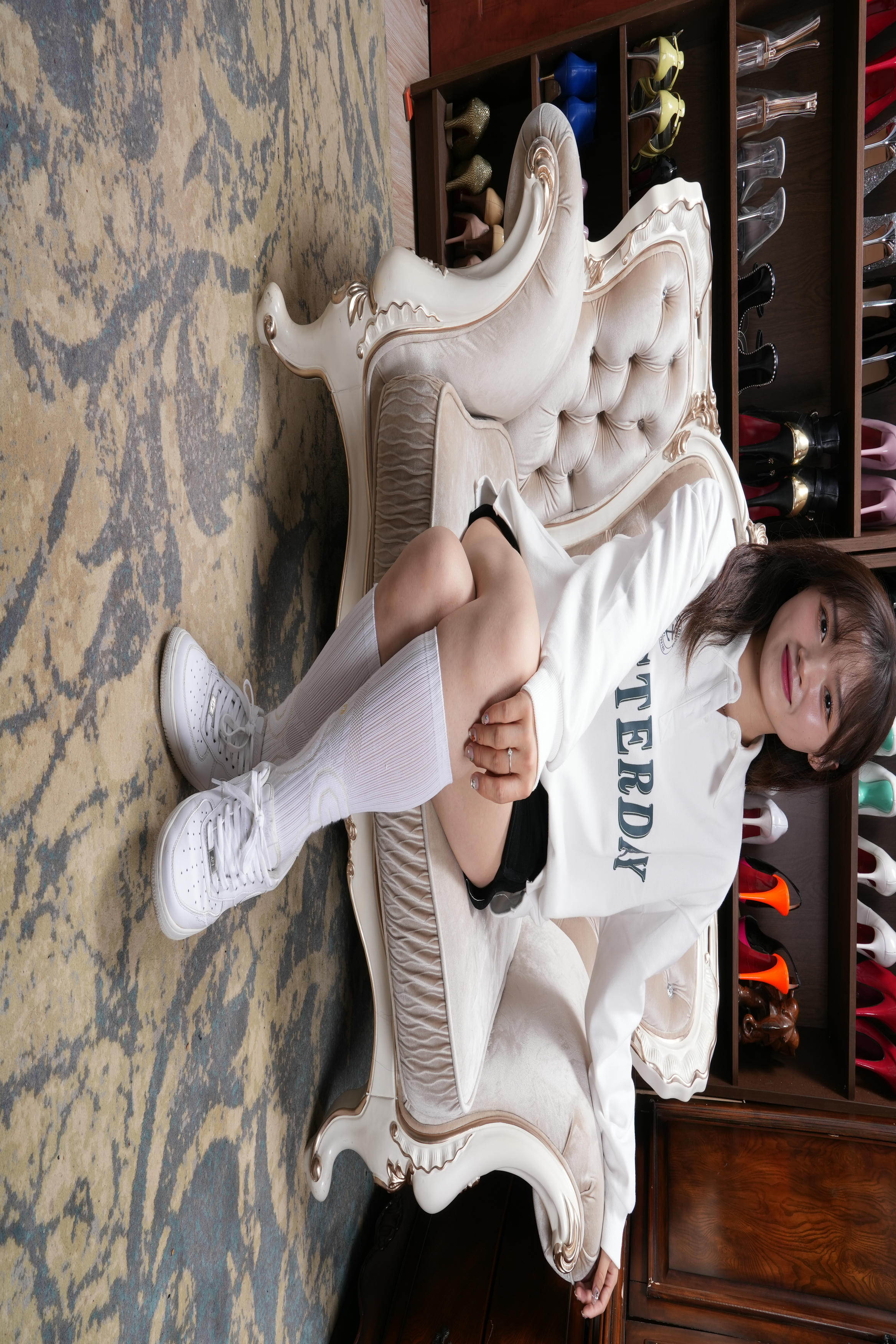 Sexy Asian Girls Feet NO.001 Feixue展示她的性感的肥脚丫（原味长筒白棉袜+裸足） [166P+-388M]_第1集