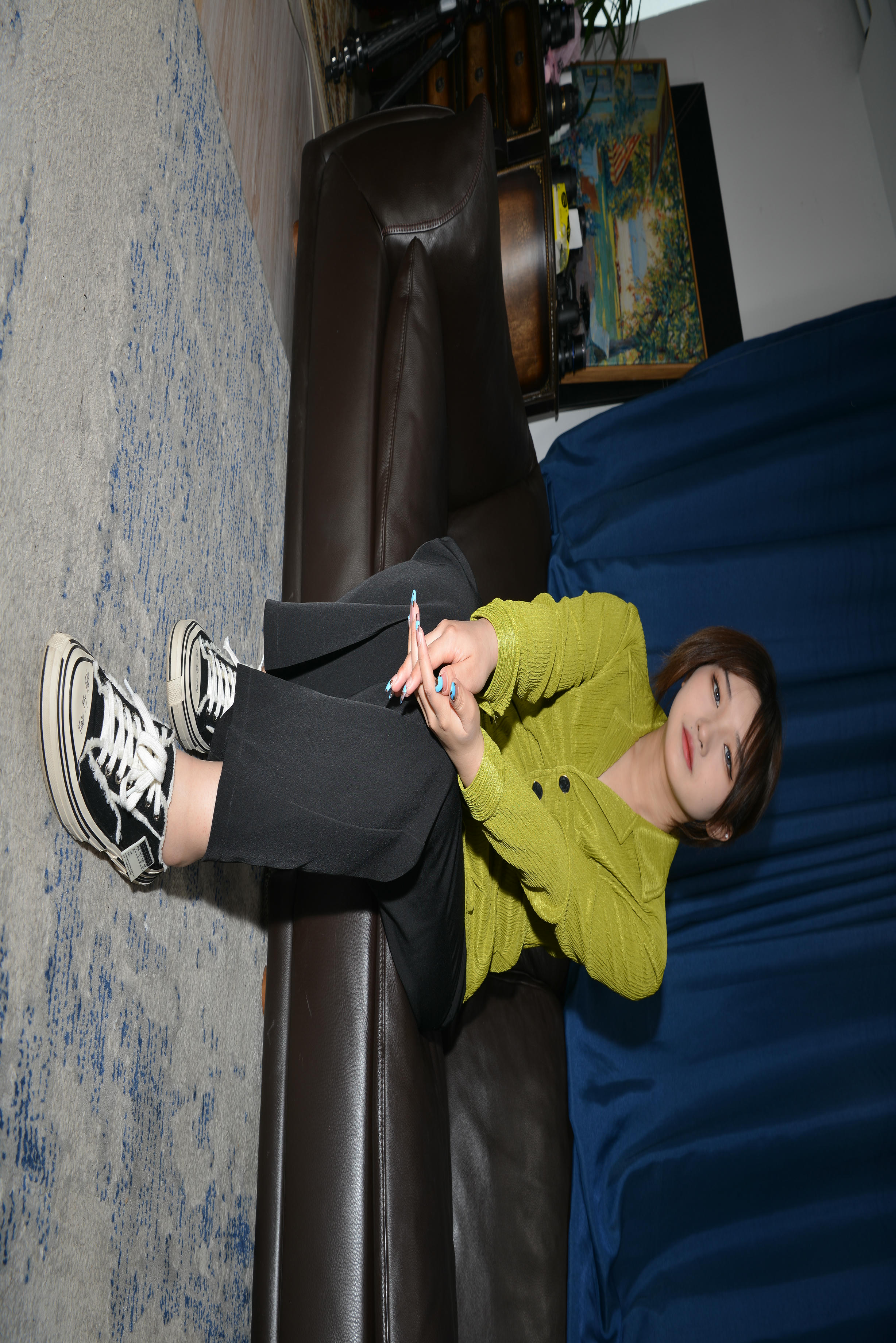 Sexy Asian Girls Feet NO.002 QIQI的性感的40码裸足大脚丫 [338P+-287M]_第1集