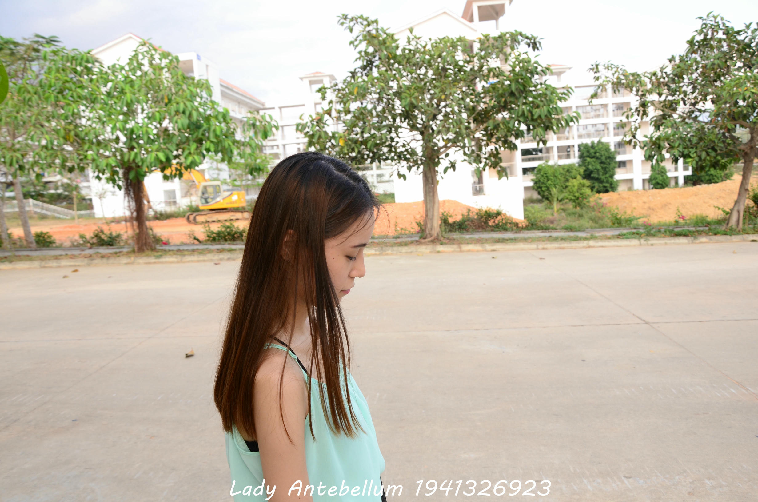 [战前女神] 恋足美腿棉袜女神级摄影套图 001 [89P-187MB]_第1集