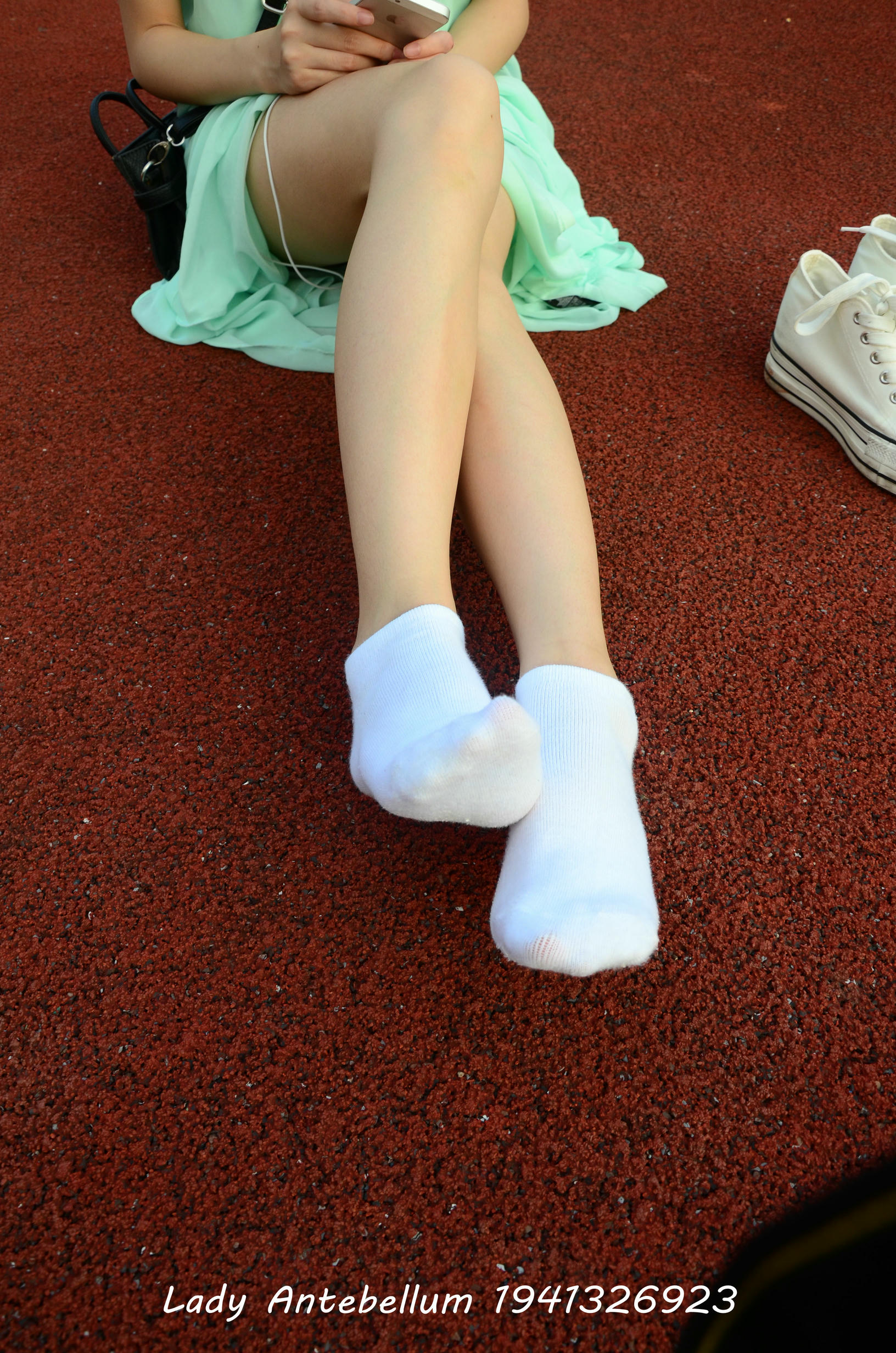 [战前女神] 恋足美腿棉袜女神级摄影套图 001 [89P-187MB]_第3集