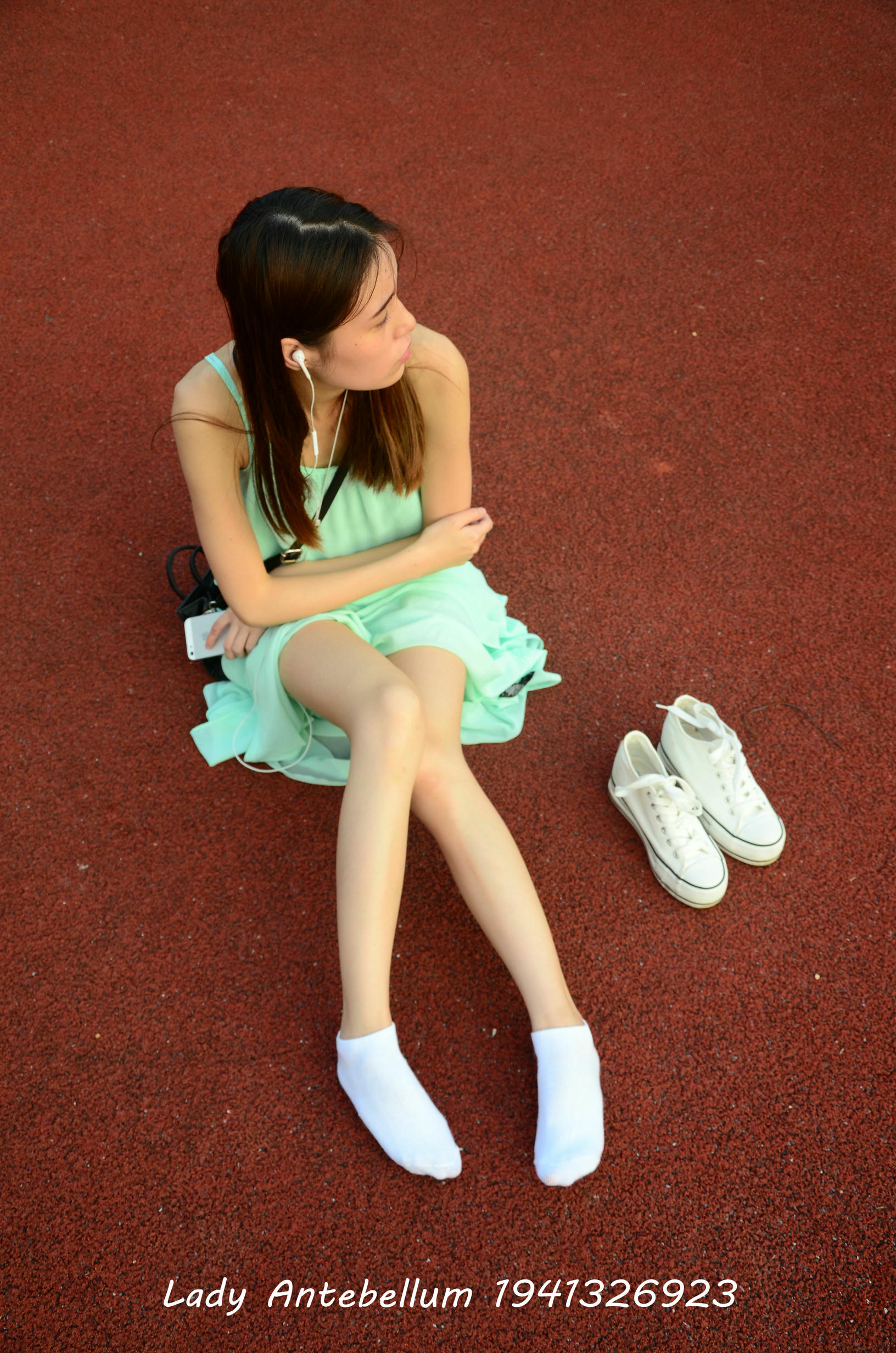 [战前女神] 恋足美腿棉袜女神级摄影套图 001 [89P-187MB]_第4集