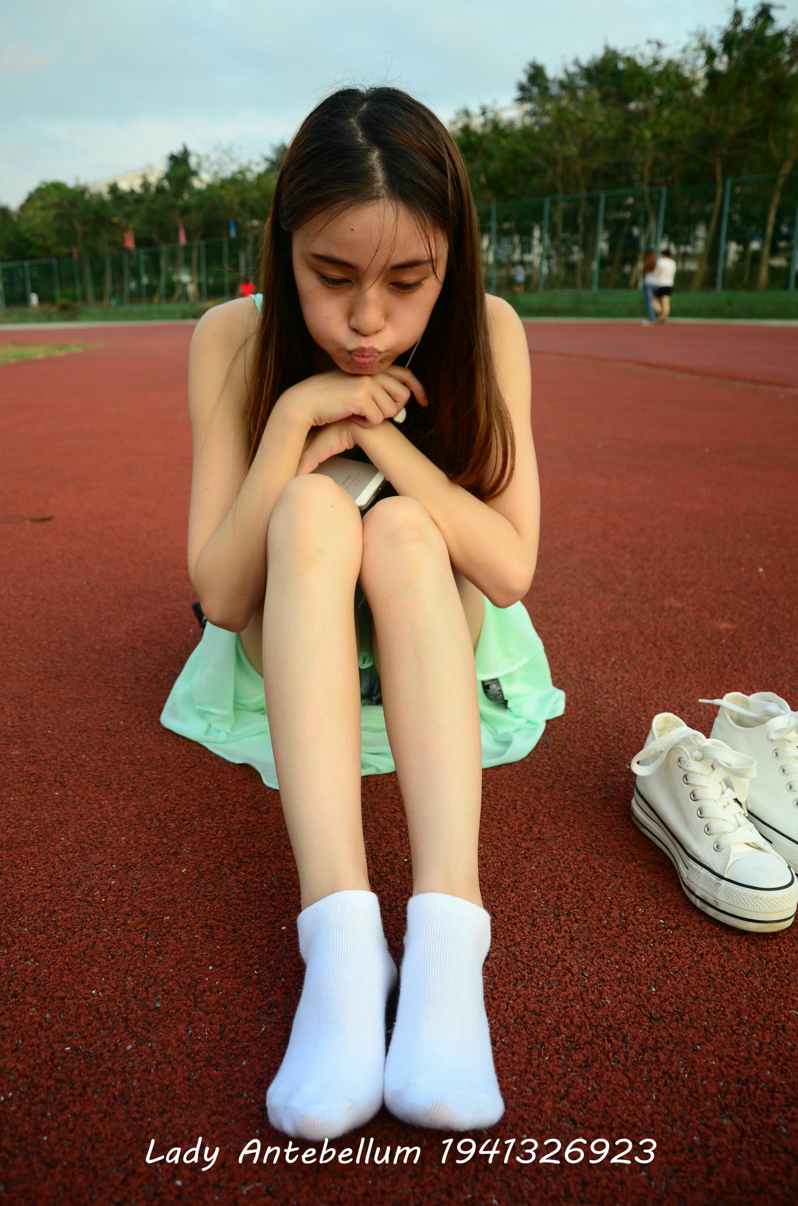 [战前女神] 恋足美腿棉袜女神级摄影套图 001 [89P-187MB]_第4集