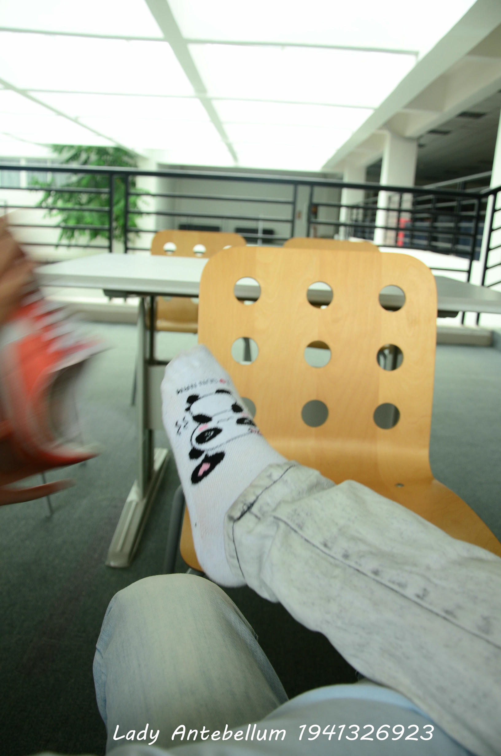 [战前女神] 恋足美腿棉袜女神级摄影套图 010 [87P-105MB]_第1集