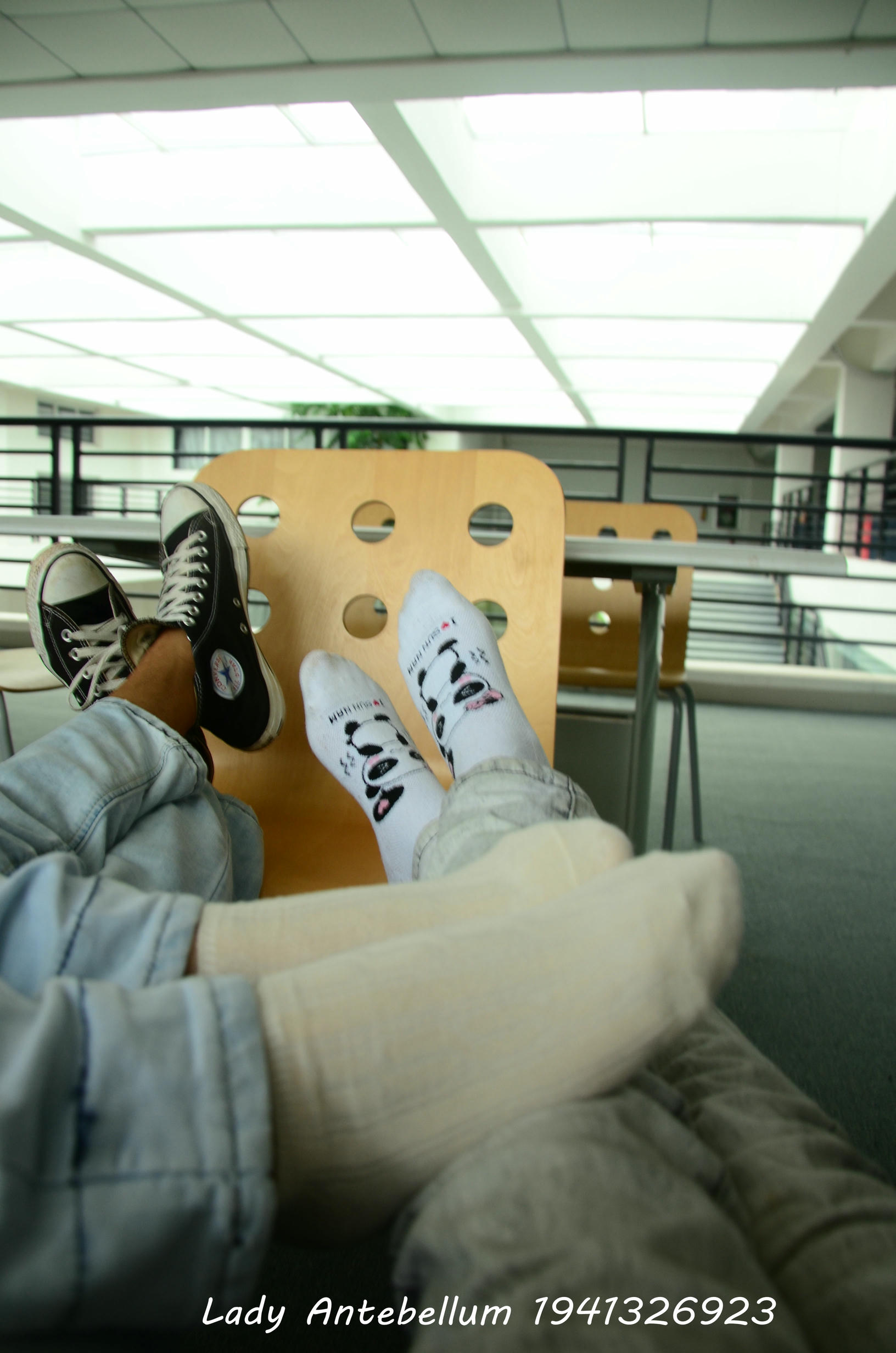 [战前女神] 恋足美腿棉袜女神级摄影套图 010 [87P-105MB]_第3集