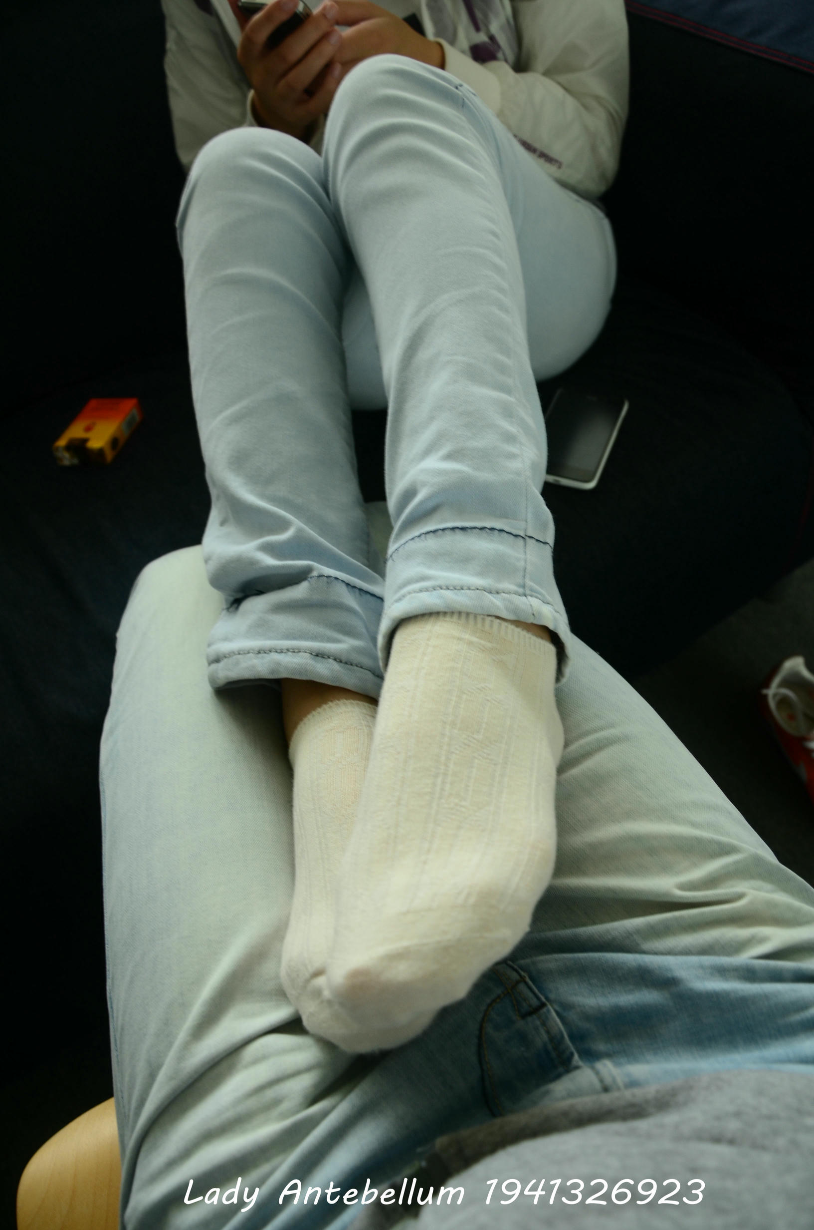 [战前女神] 恋足美腿棉袜女神级摄影套图 010 [87P-105MB]_第4集