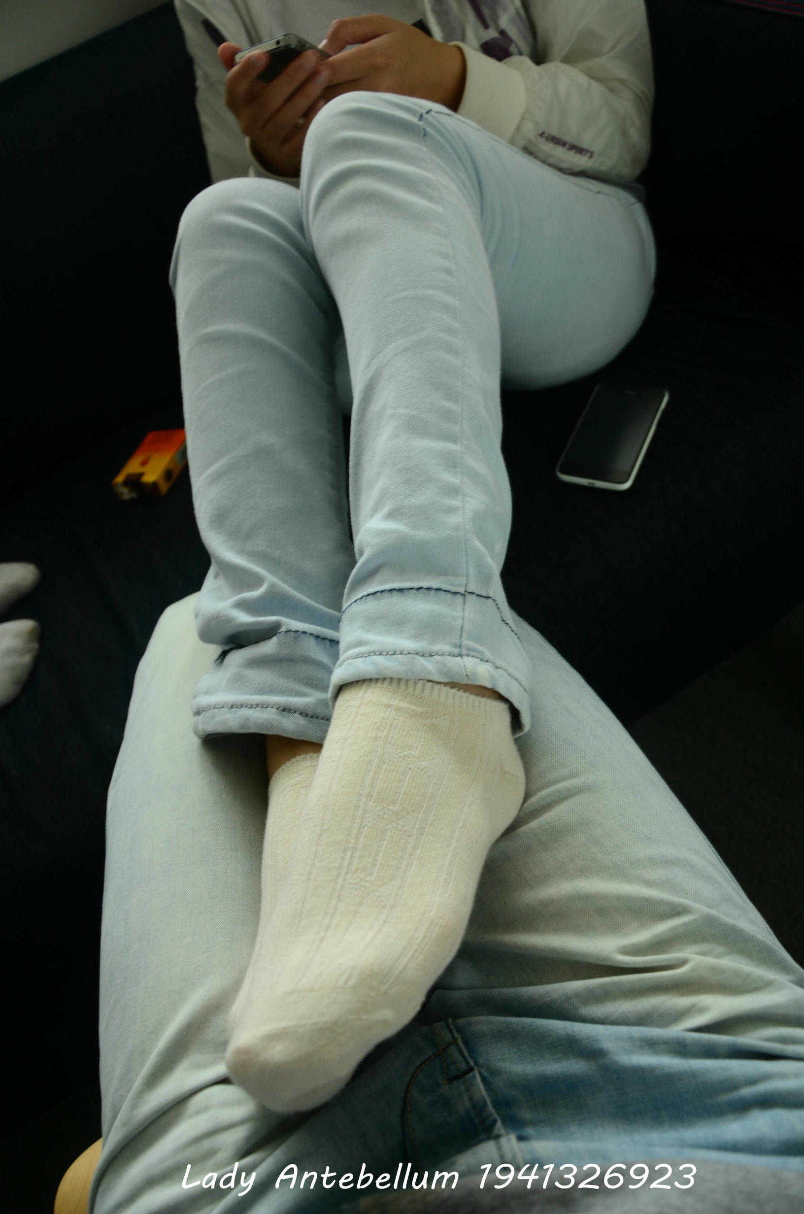 [战前女神] 恋足美腿棉袜女神级摄影套图 010 [87P-105MB]_第5集