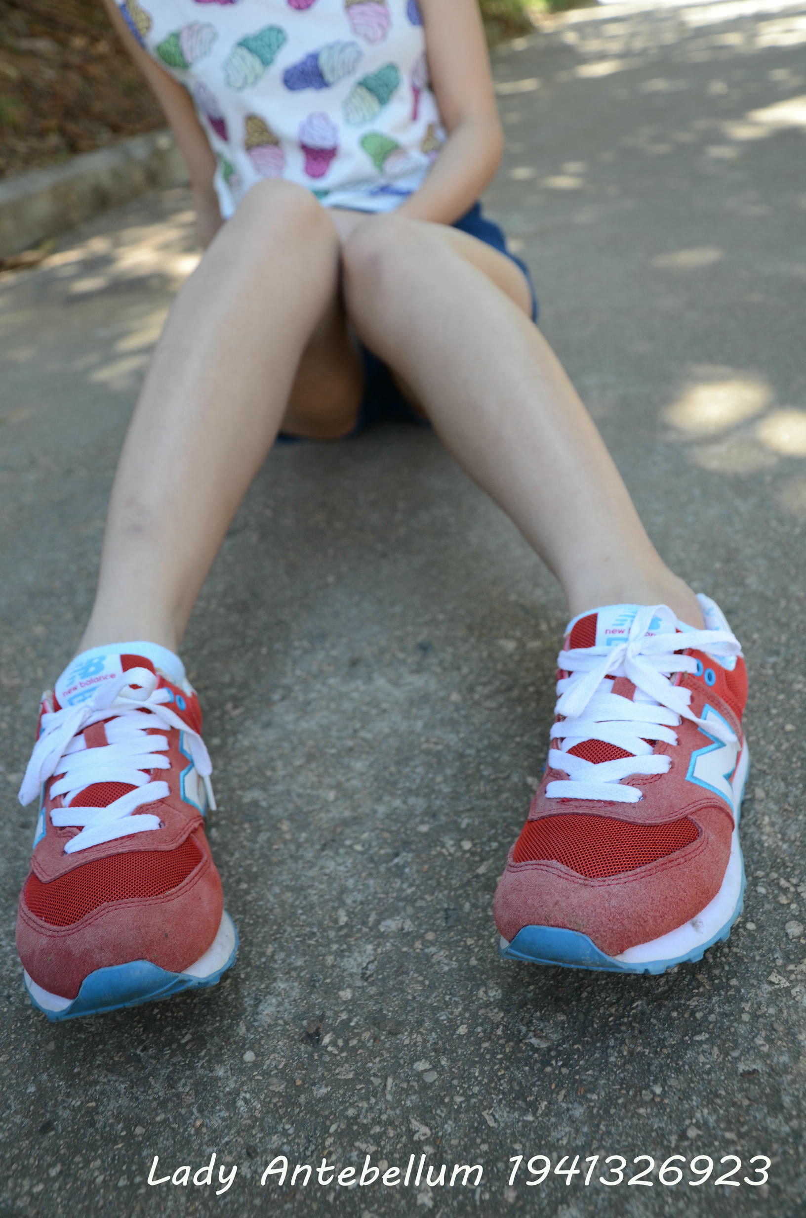 [战前女神] 恋足美腿棉袜女神级摄影套图 100 [60P-95MB]_第1集