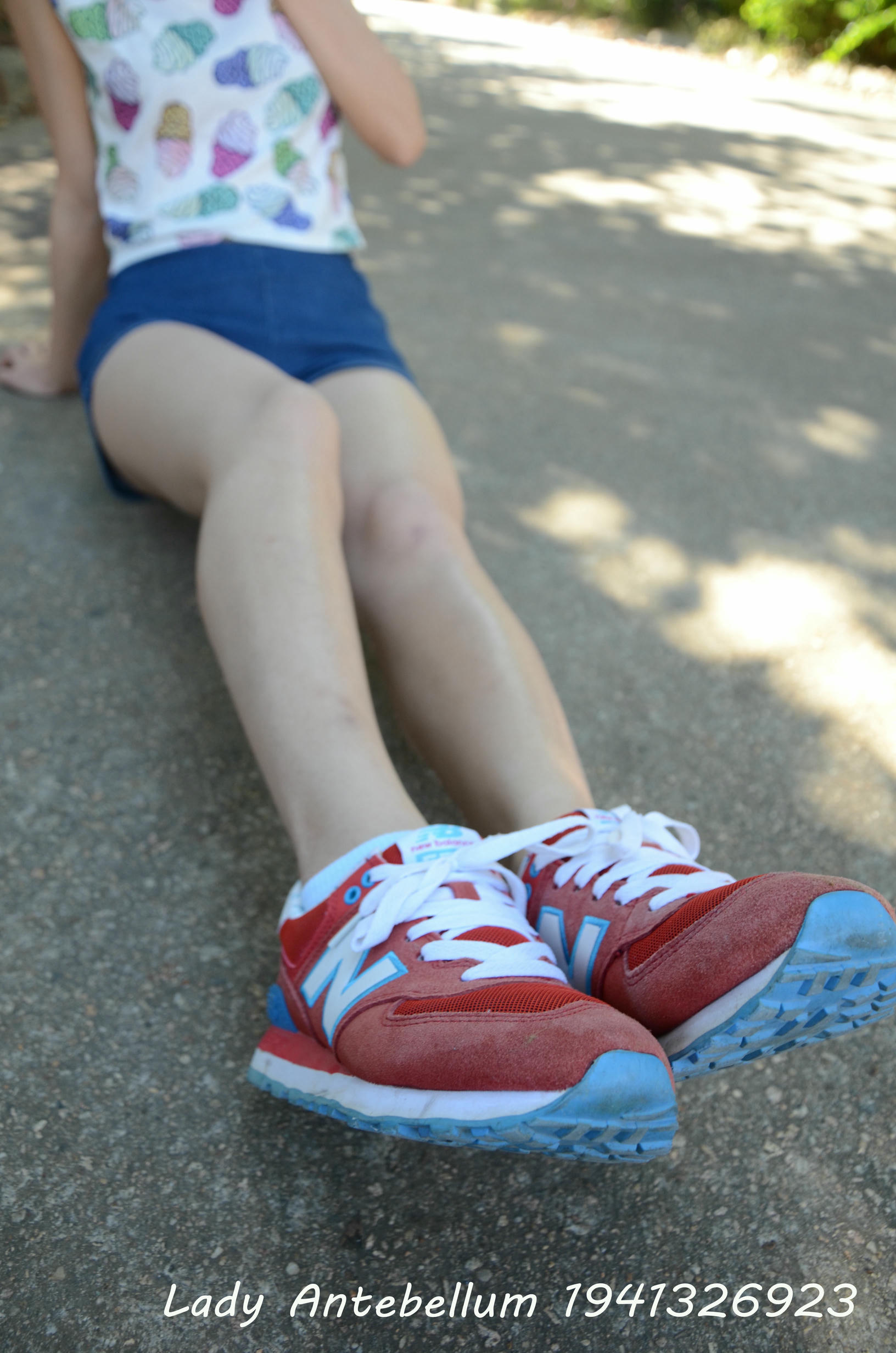 [战前女神] 恋足美腿棉袜女神级摄影套图 100 [60P-95MB]_第1集