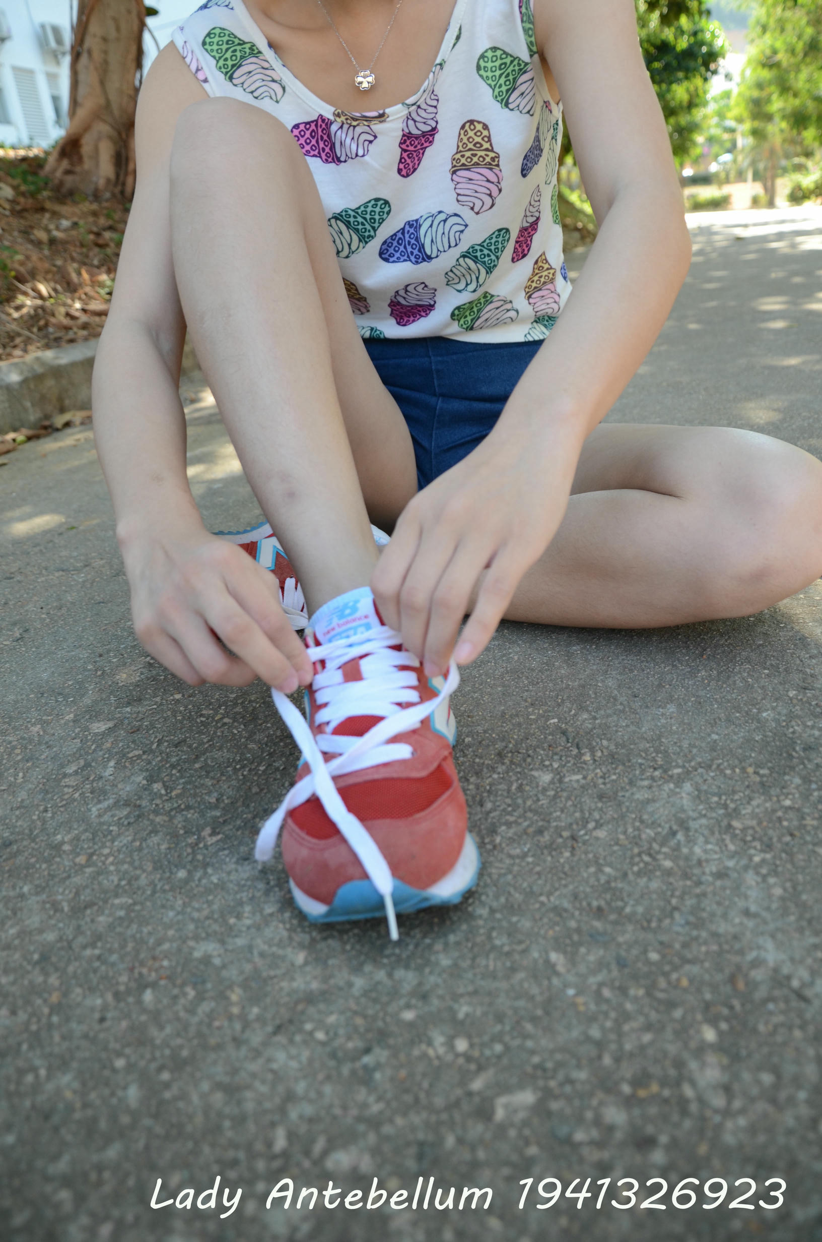 [战前女神] 恋足美腿棉袜女神级摄影套图 100 [60P-95MB]_第1集