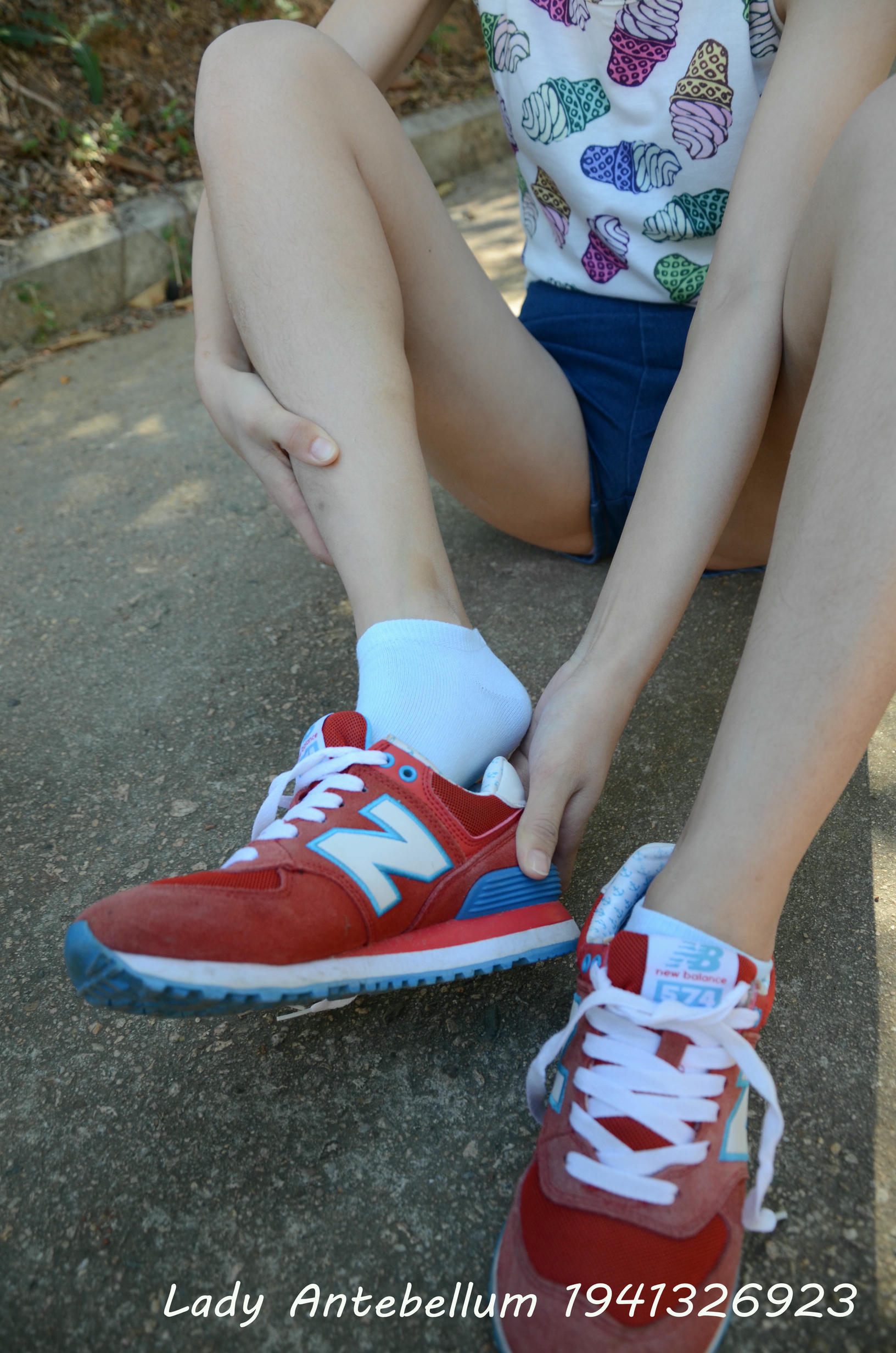 [战前女神] 恋足美腿棉袜女神级摄影套图 100 [60P-95MB]_第2集