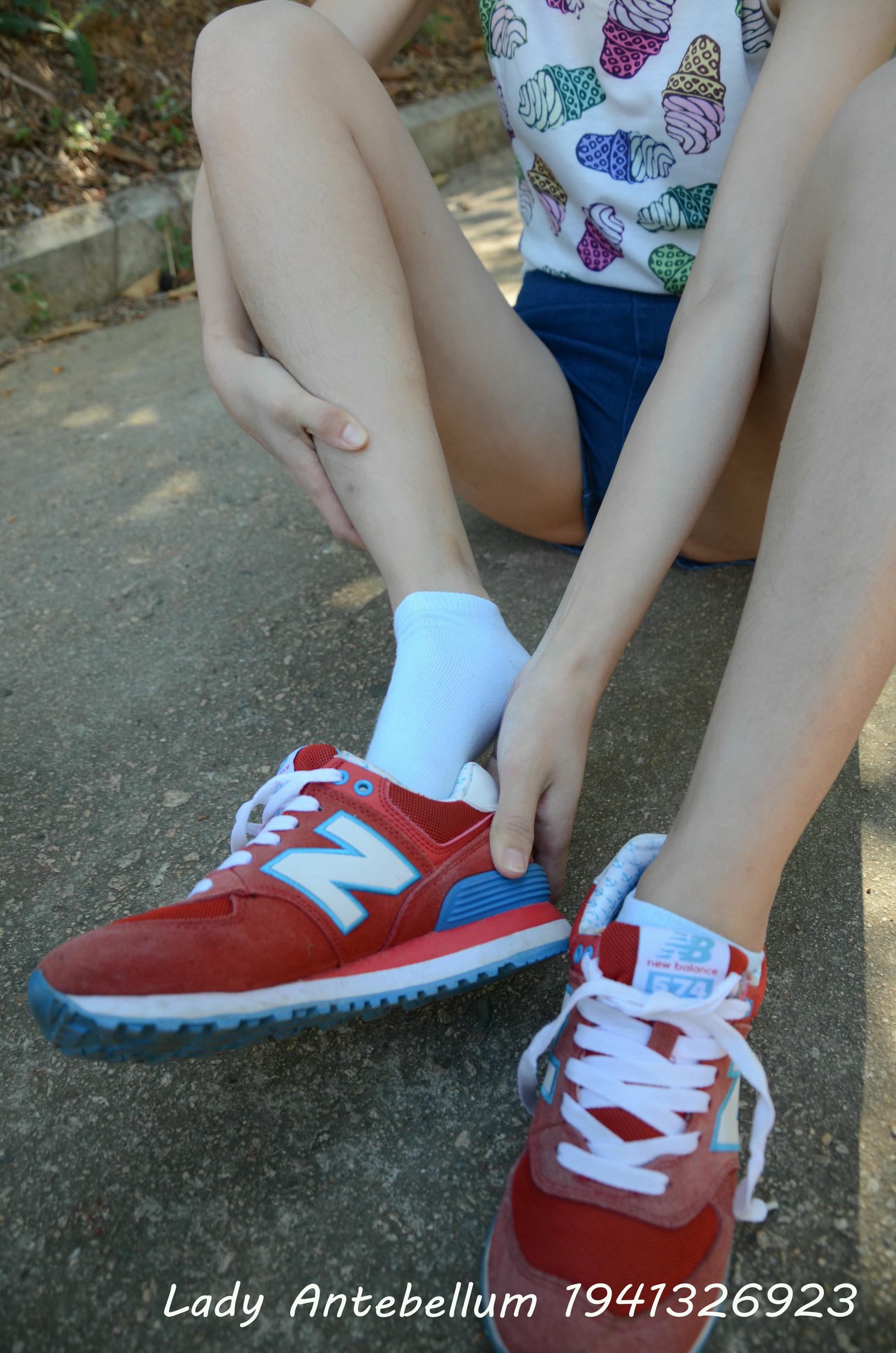 [战前女神] 恋足美腿棉袜女神级摄影套图 100 [60P-95MB]_第2集