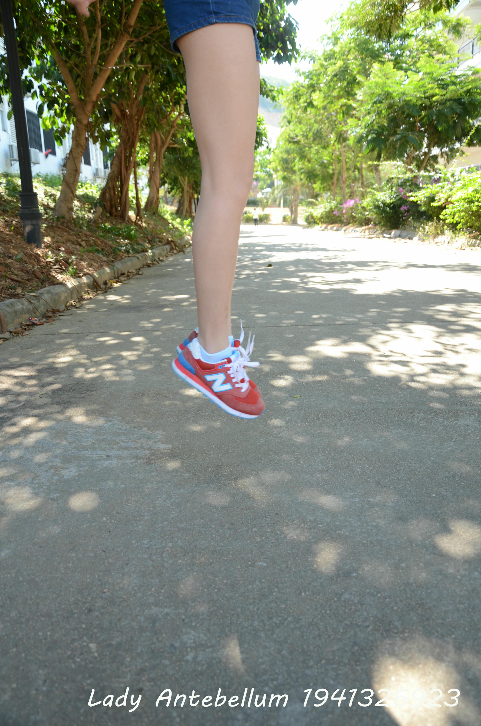 [战前女神] 恋足美腿棉袜女神级摄影套图 100 [60P-95MB]_第1集